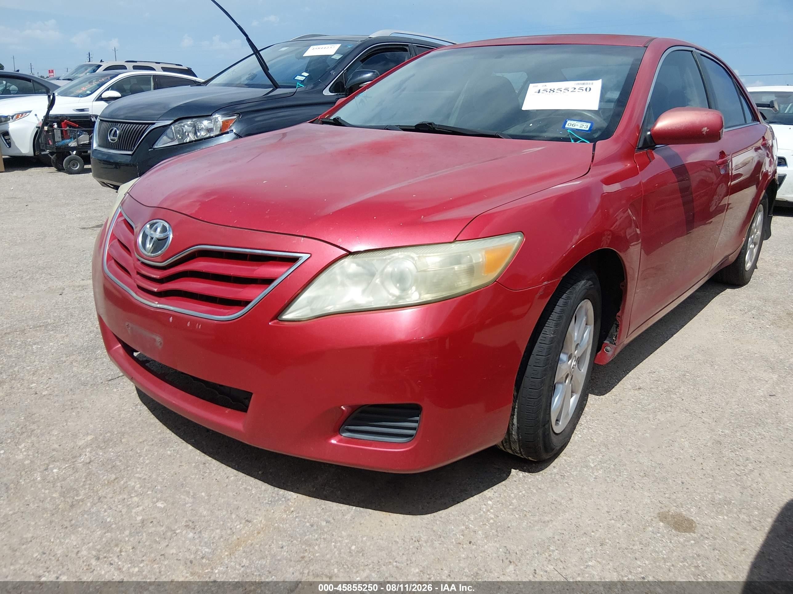 2011 Toyota Camry Le Красный vin: 4T1BF3EK5BU653188