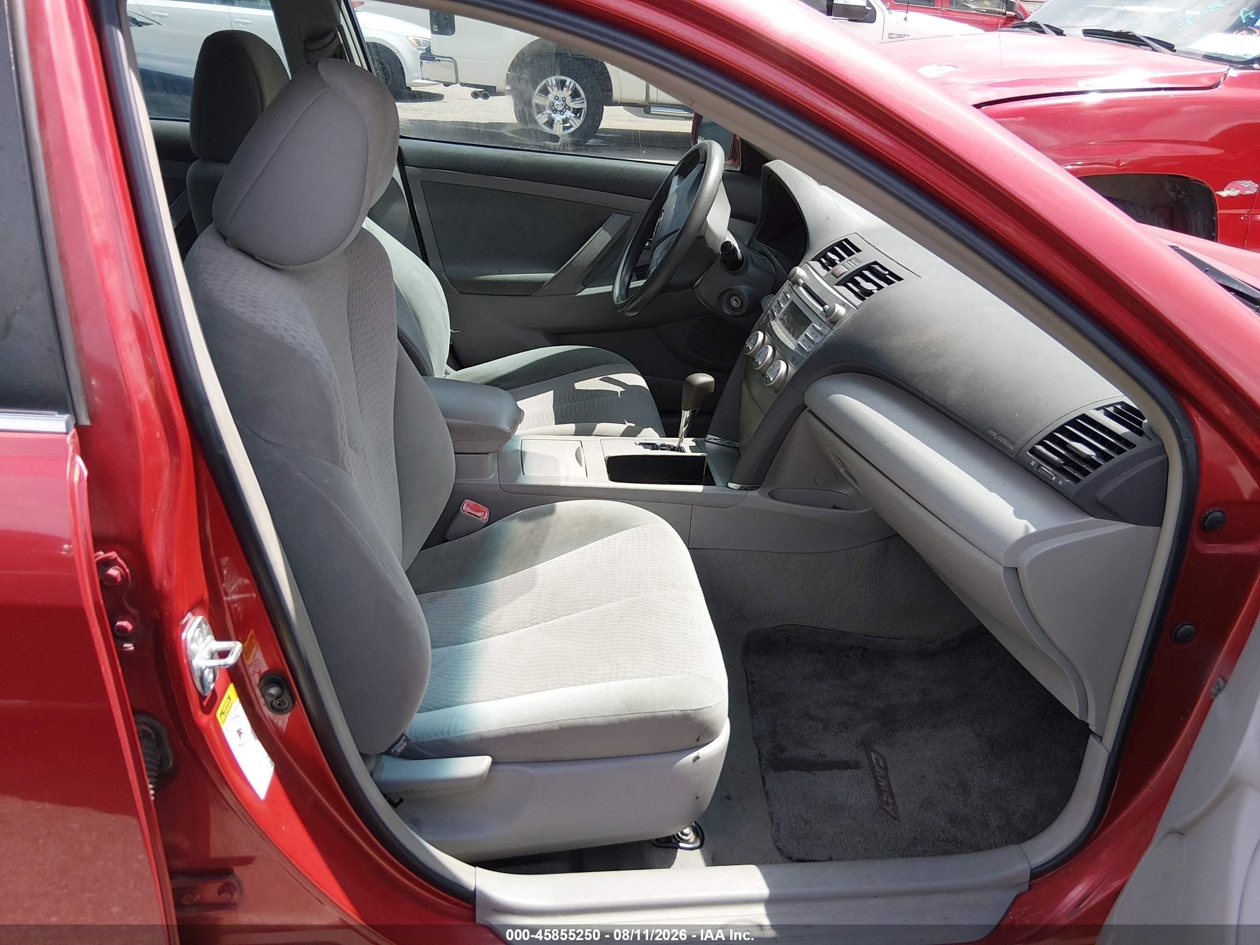 2011 Toyota Camry Le Красный vin: 4T1BF3EK5BU653188