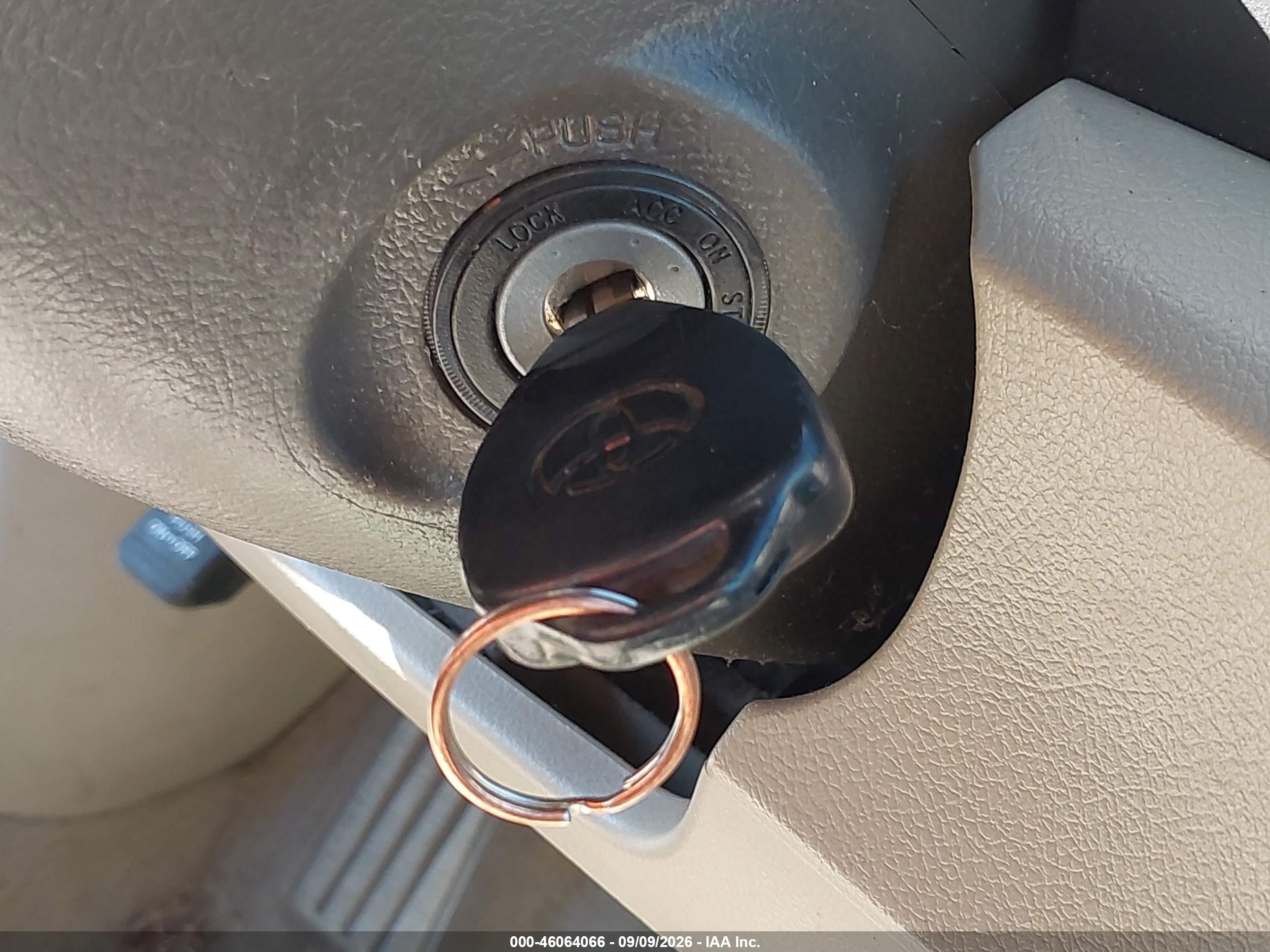 2011 Toyota Camry Le Teal vin: 4T1BF3EK5BU670119