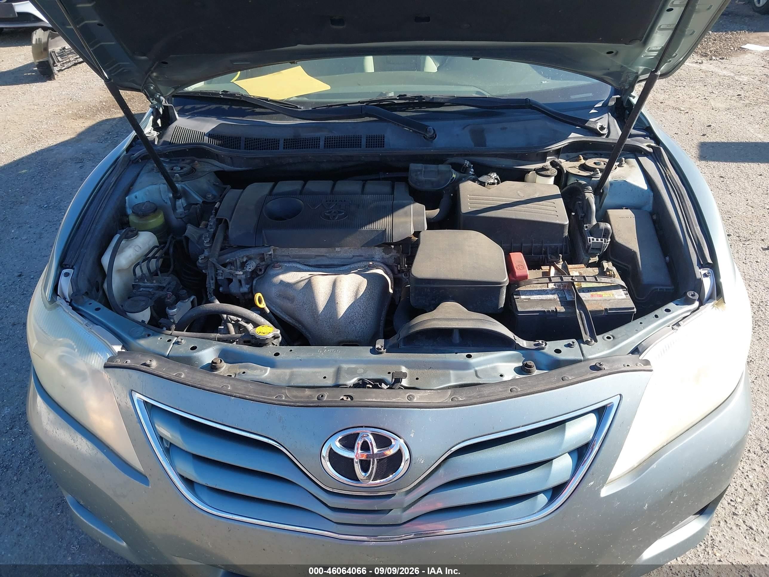 2011 Toyota Camry Le Teal vin: 4T1BF3EK5BU670119