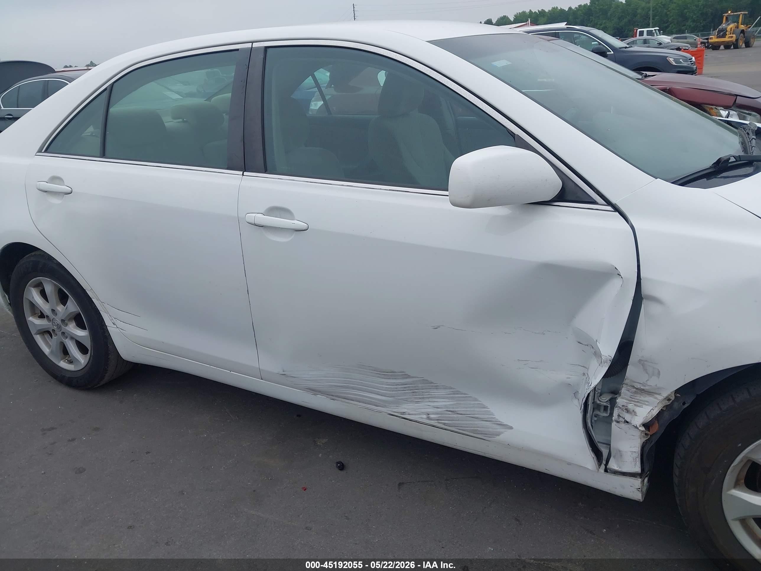 2011 Toyota Camry Le White vin: 4T1BF3EK5BU674039
