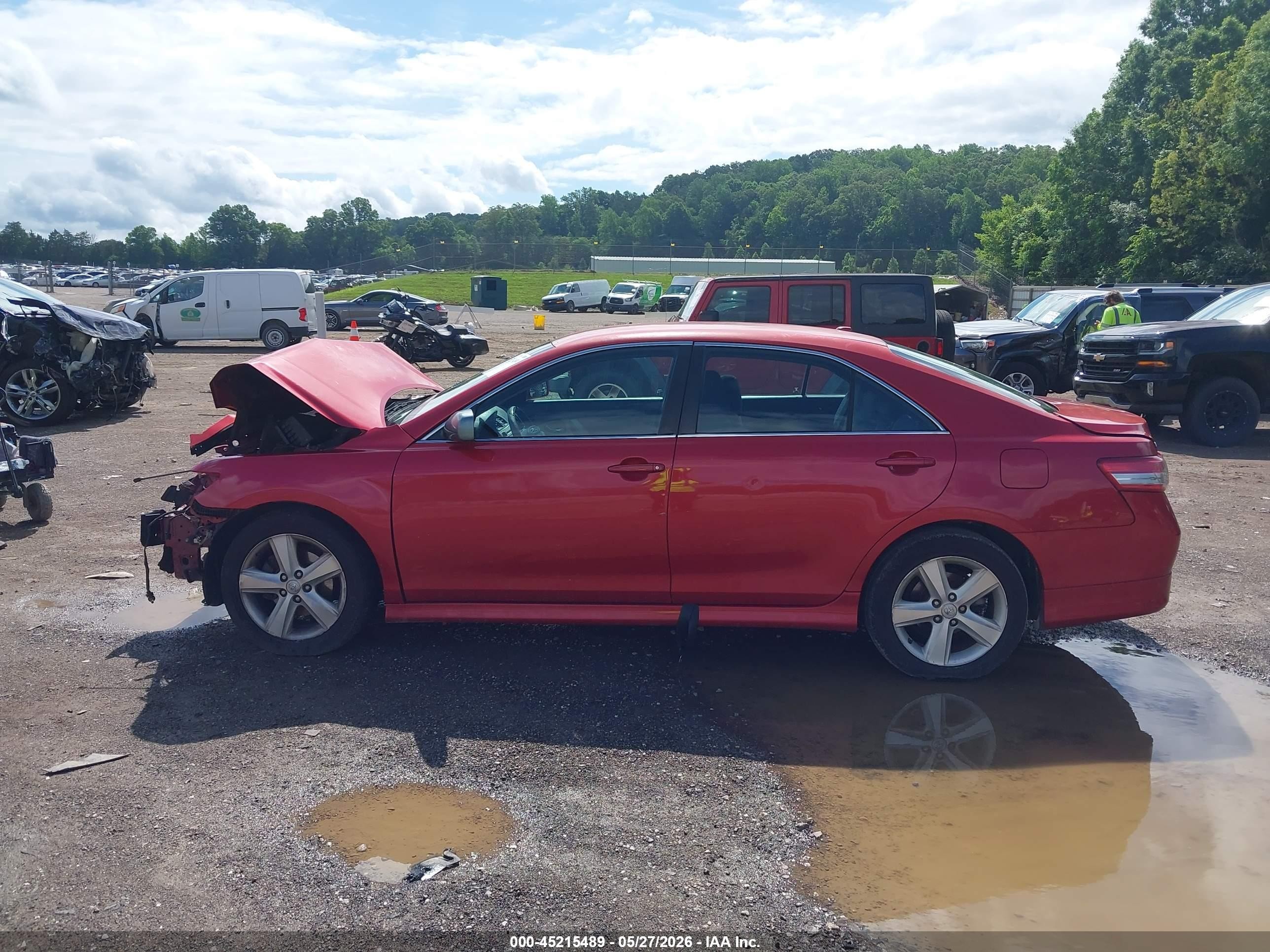 2011 Toyota Camry Se Red vin: 4T1BF3EK5BU680830