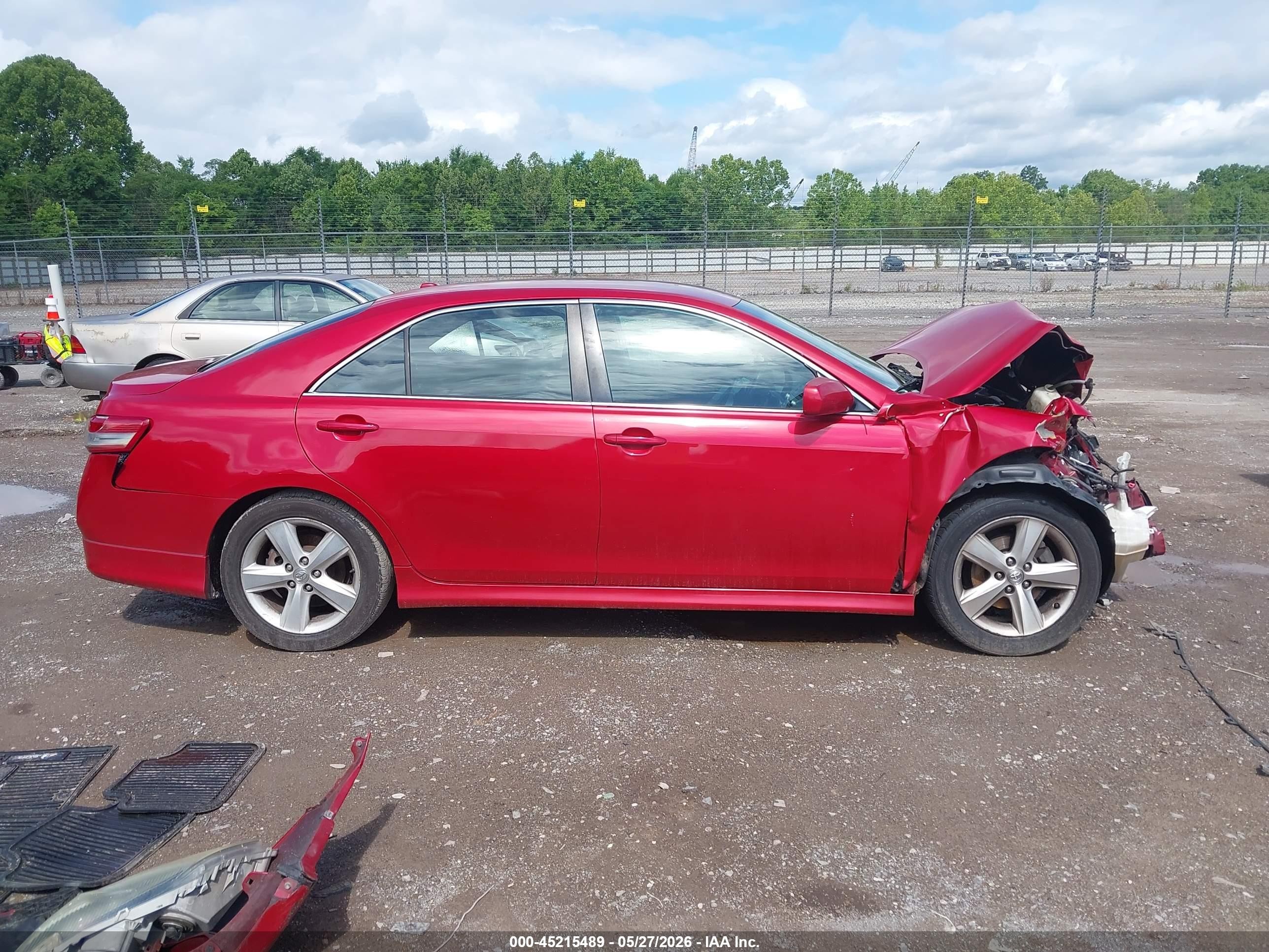 2011 Toyota Camry Se Red vin: 4T1BF3EK5BU680830