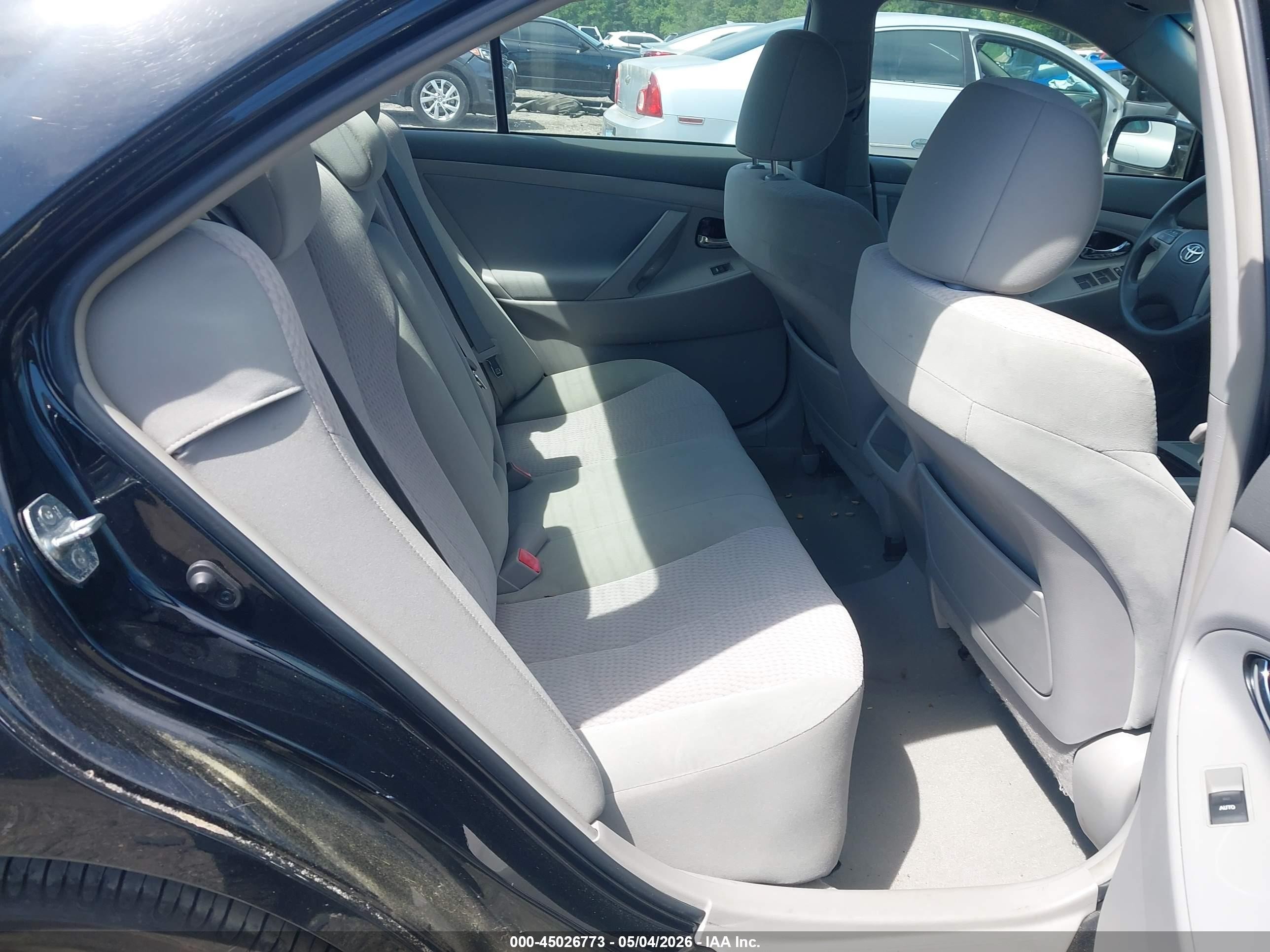 2011 Toyota Camry   Black vin: 4T1BF3EK5BU681363