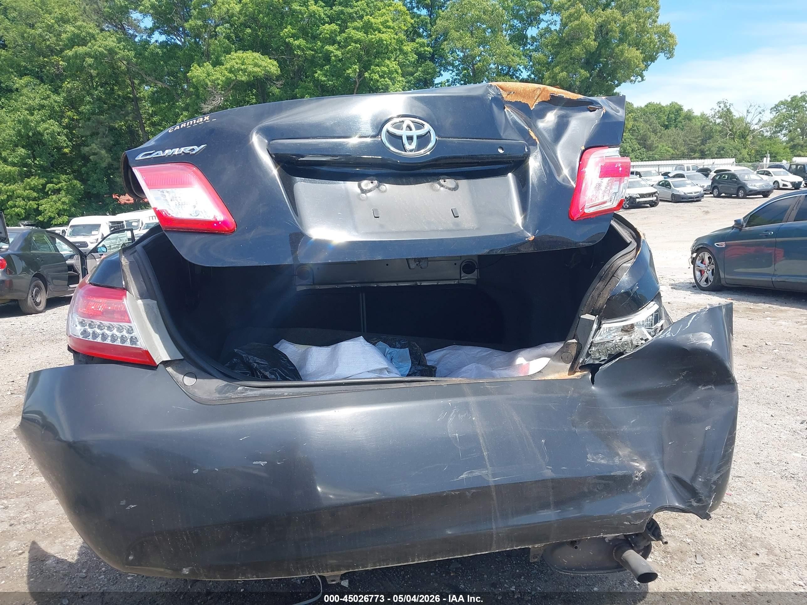 2011 Toyota Camry   Black vin: 4T1BF3EK5BU681363