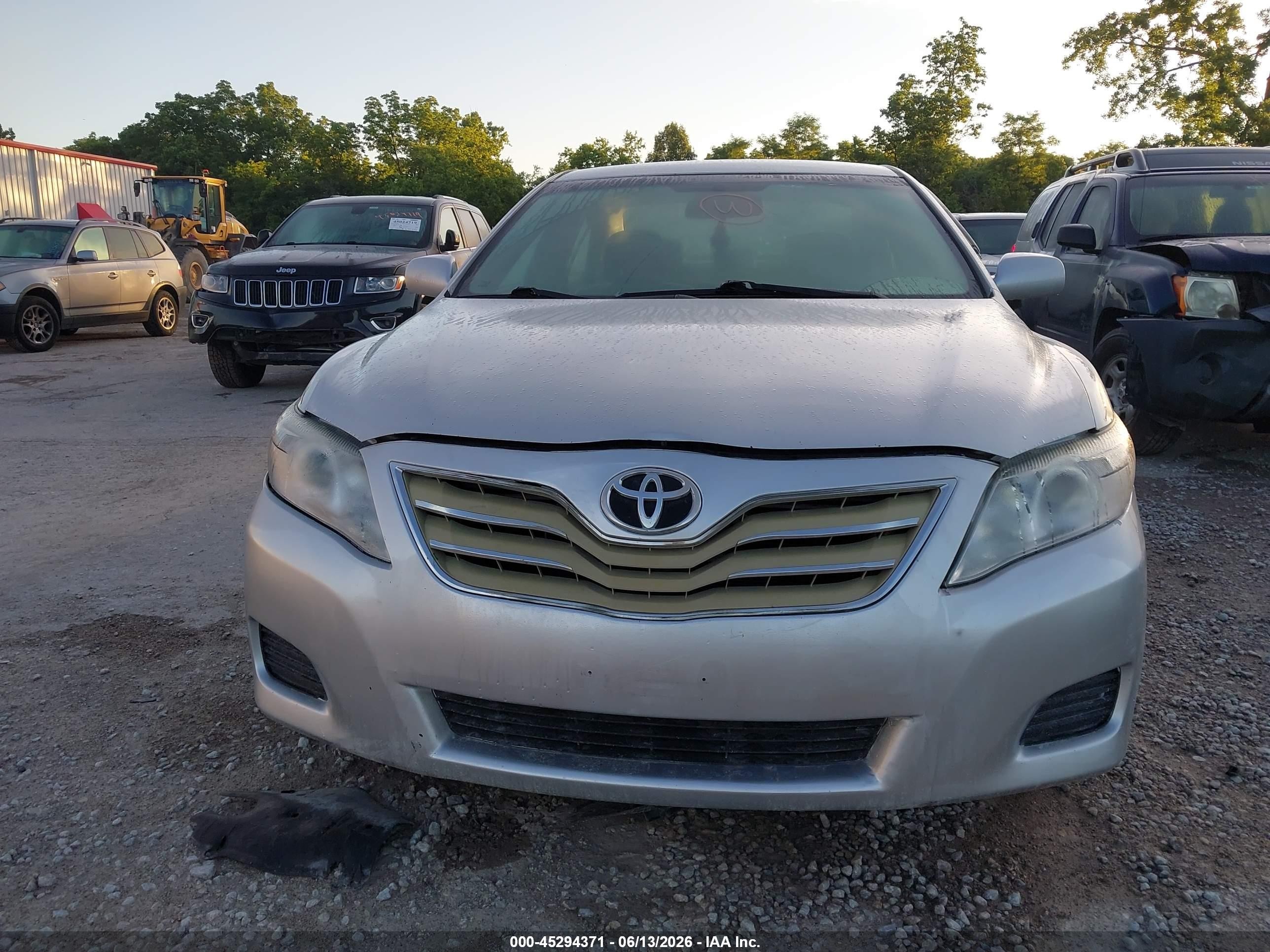2011 Toyota Camry   Серебряный vin: 4T1BF3EK5BU682481