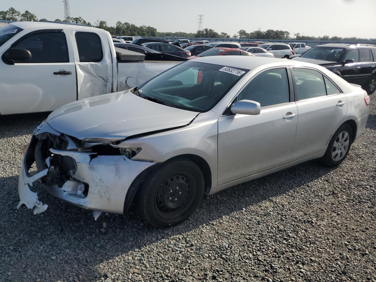 2011 Toyota Camry Le Silver vin: 4T1BF3EK5BU683677