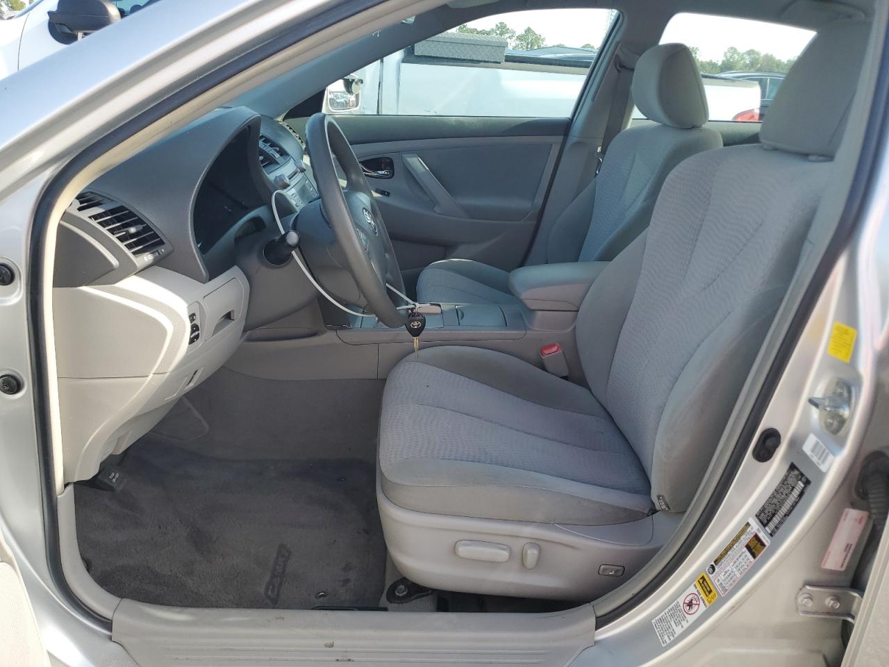 2011 Toyota Camry Le Серебряный vin: 4T1BF3EK5BU683677