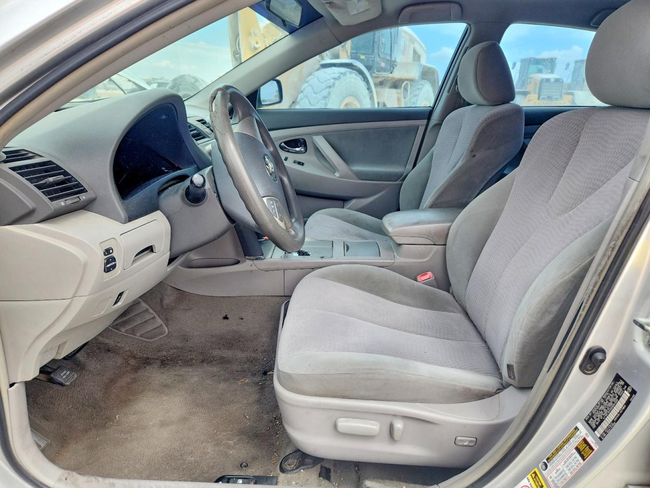 2011 Toyota Camry Le Серебряный vin: 4T1BF3EK5BU684909