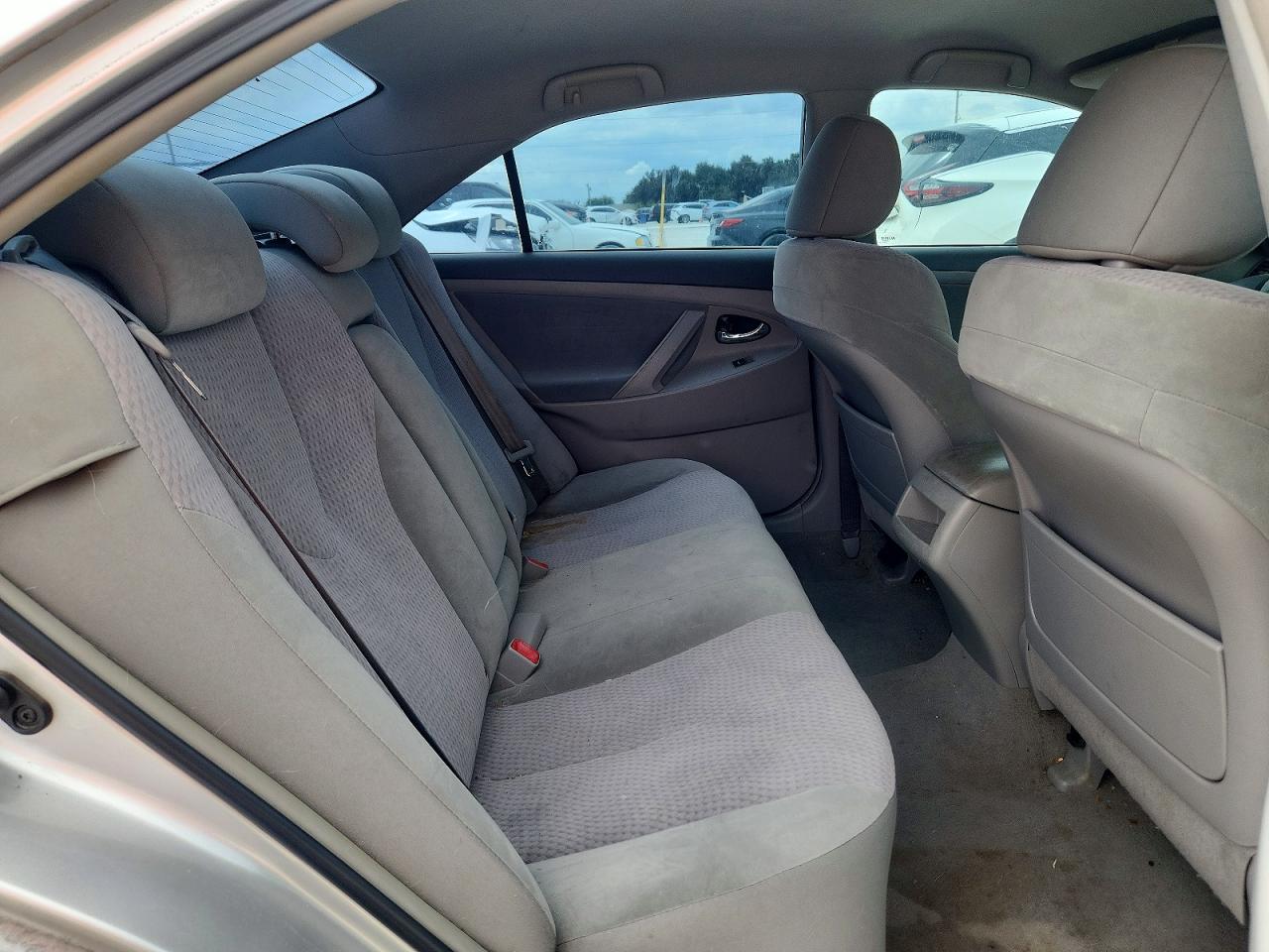 2011 Toyota Camry Le Серебряный vin: 4T1BF3EK5BU684909