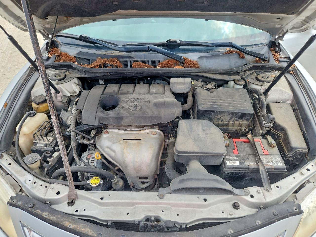 2011 Toyota Camry Le Серебряный vin: 4T1BF3EK5BU684909