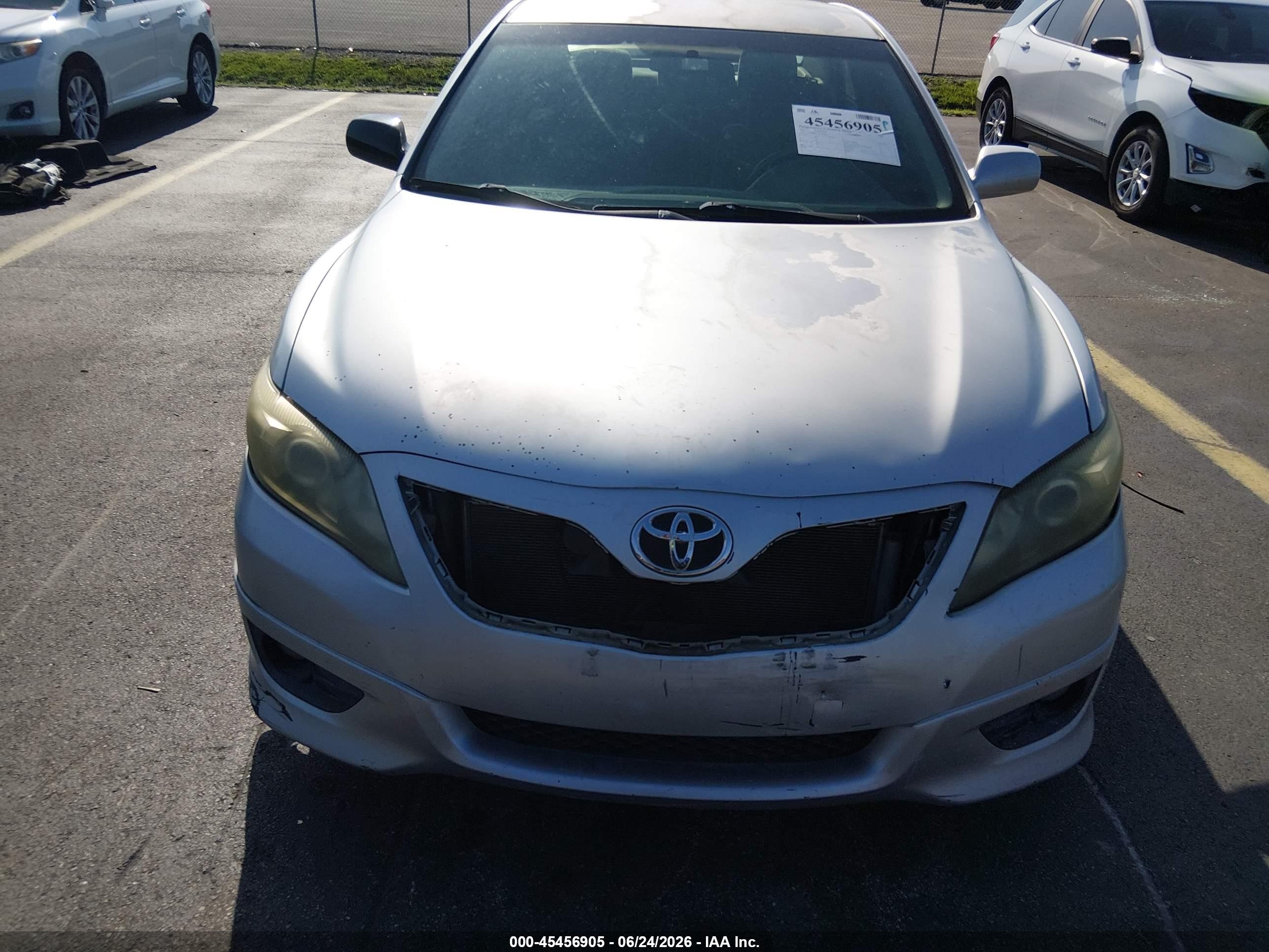 2011 Toyota Camry Se Silver vin: 4T1BF3EK5BU690855