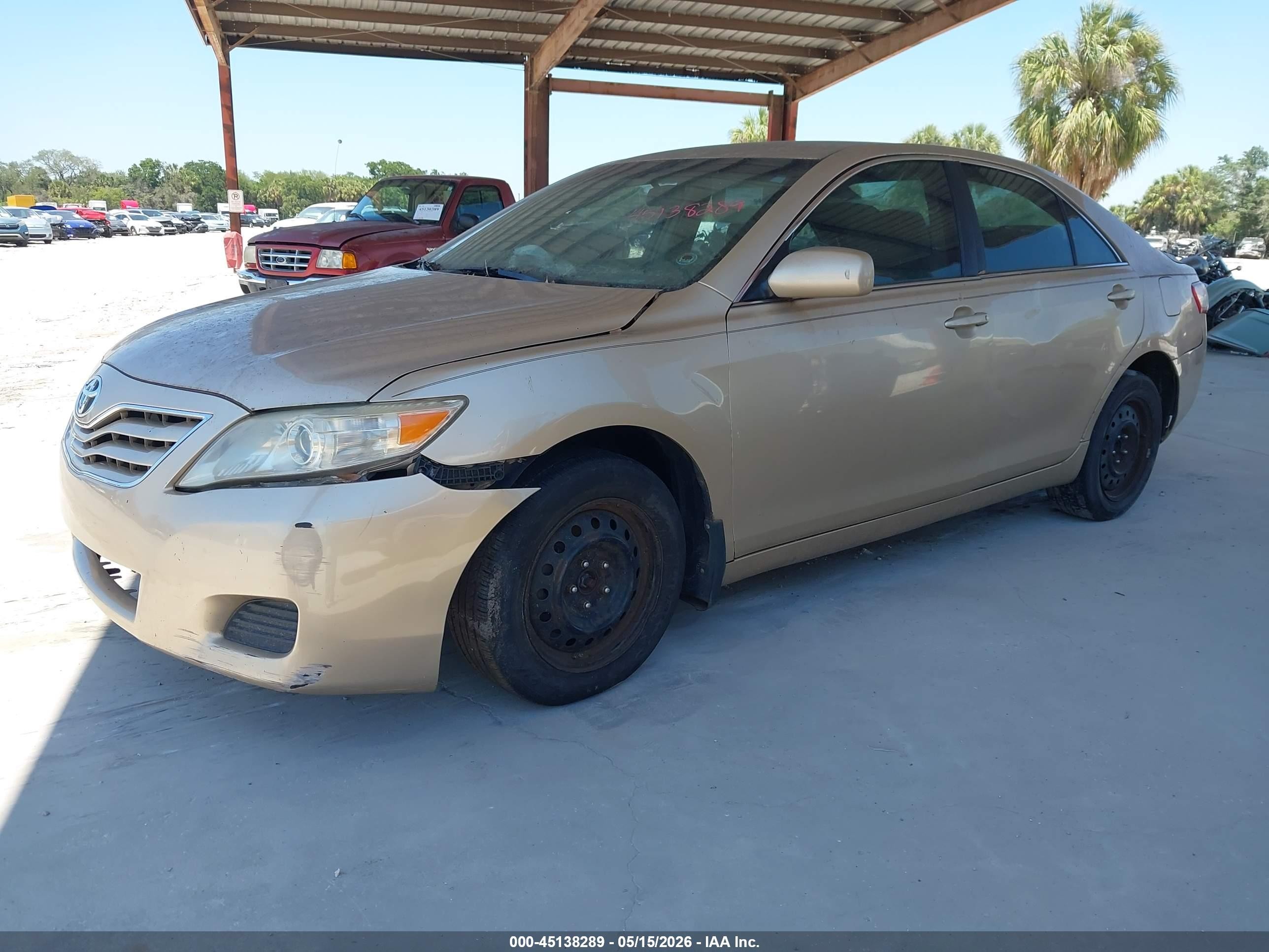 2011 Toyota Camry Le Золотой vin: 4T1BF3EK5BU696199