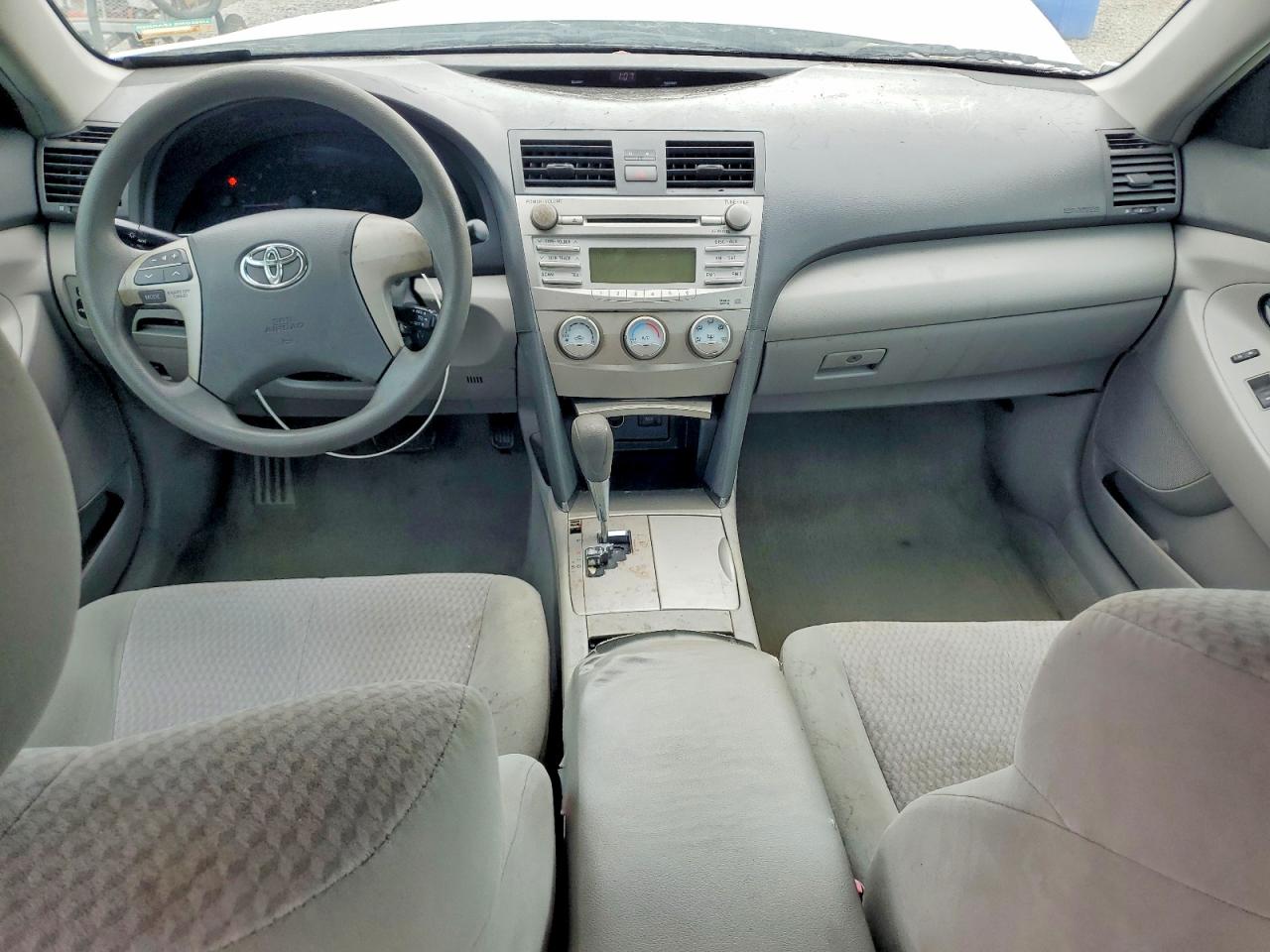 2011 Toyota Camry Le White vin: 4T1BF3EK5BU702003