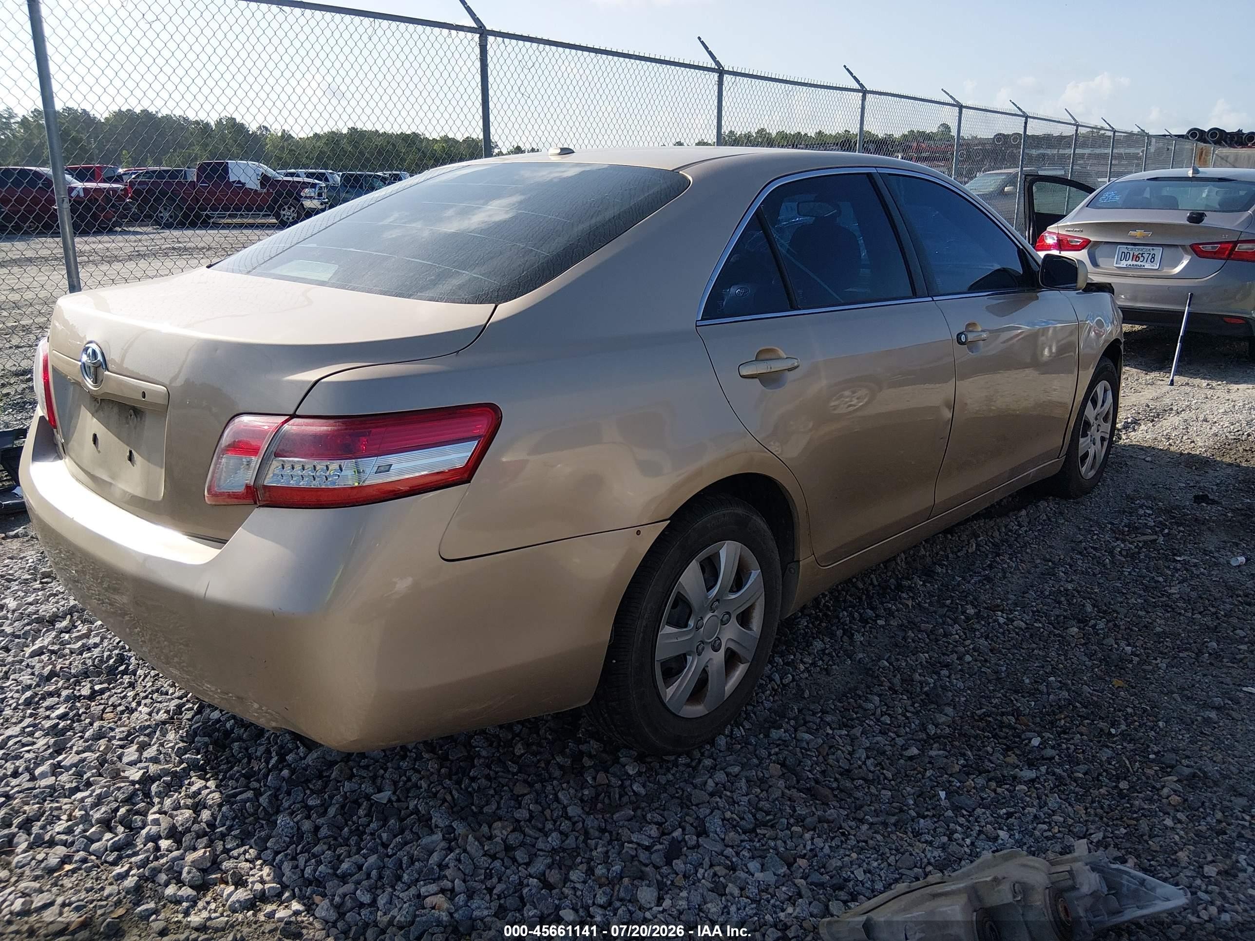 2011 Toyota Camry   Gold vin: 4T1BF3EK5BU702051