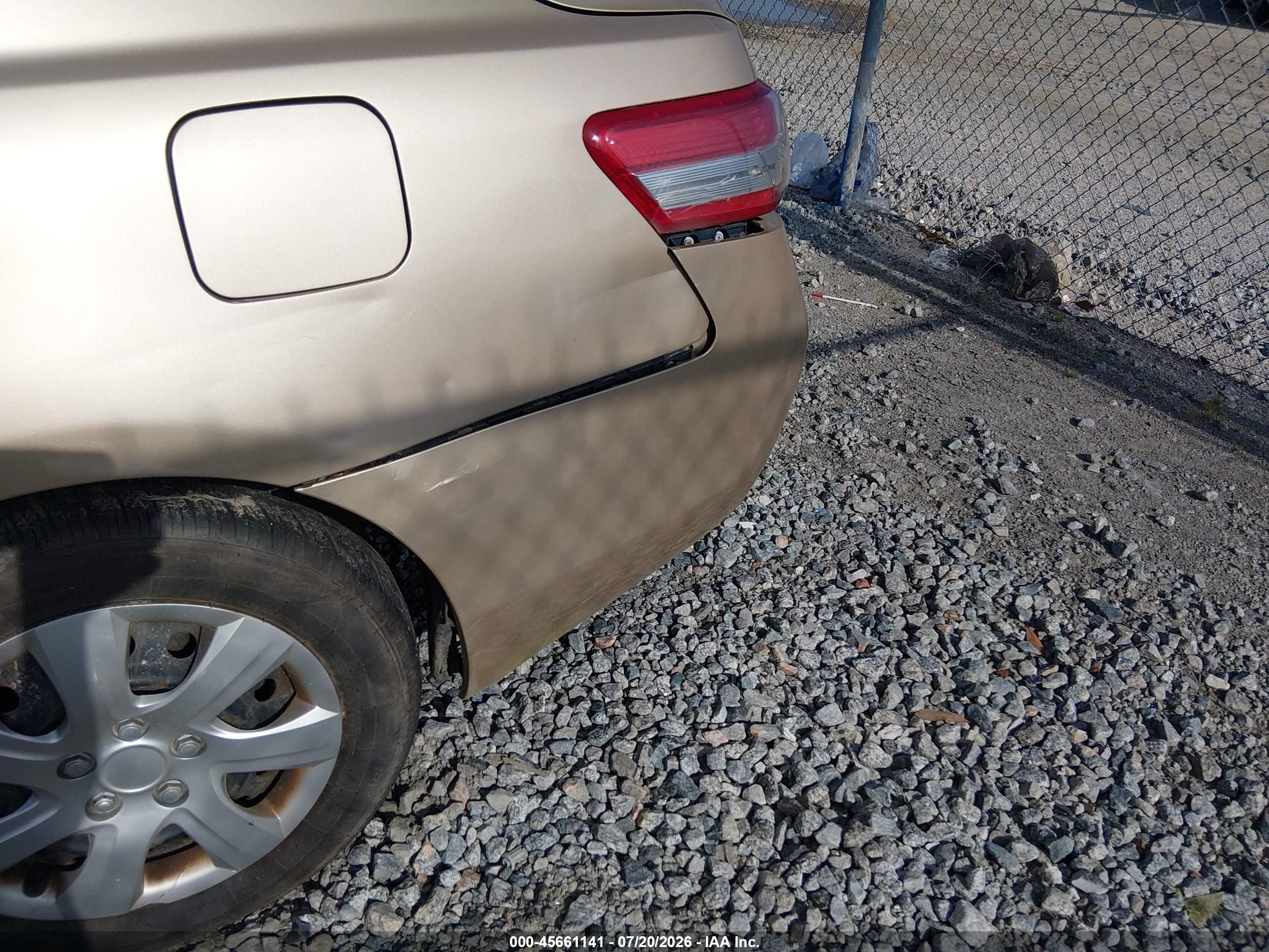 2011 Toyota Camry   Gold vin: 4T1BF3EK5BU702051