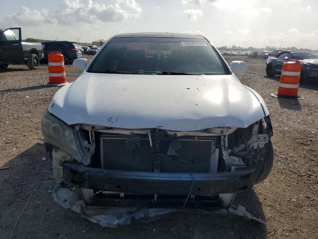 2011 Toyota Camry Base White vin: 4T1BF3EK5BU713051