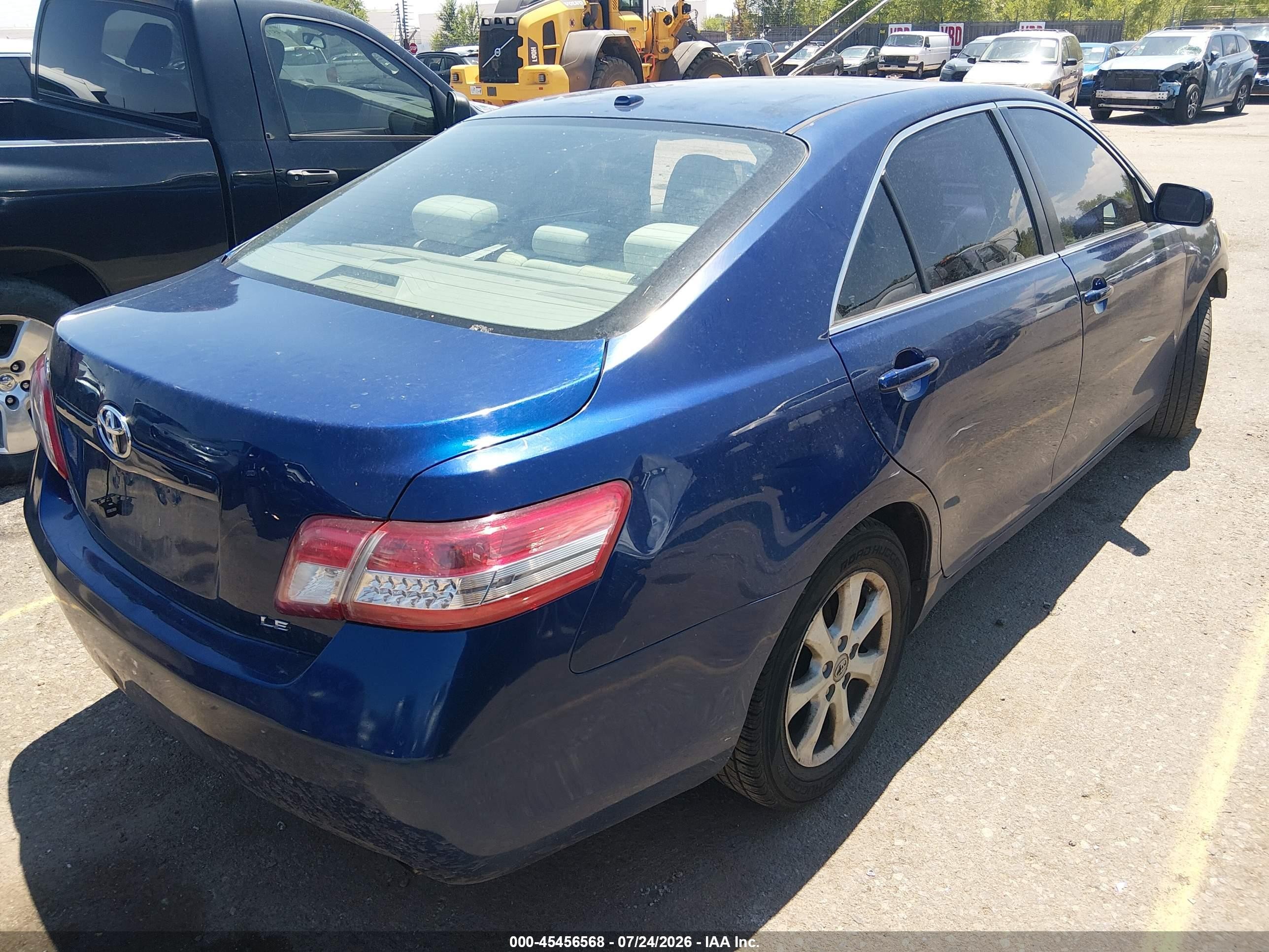 2011 Toyota Camry Le Blue vin: 4T1BF3EK5BU715530