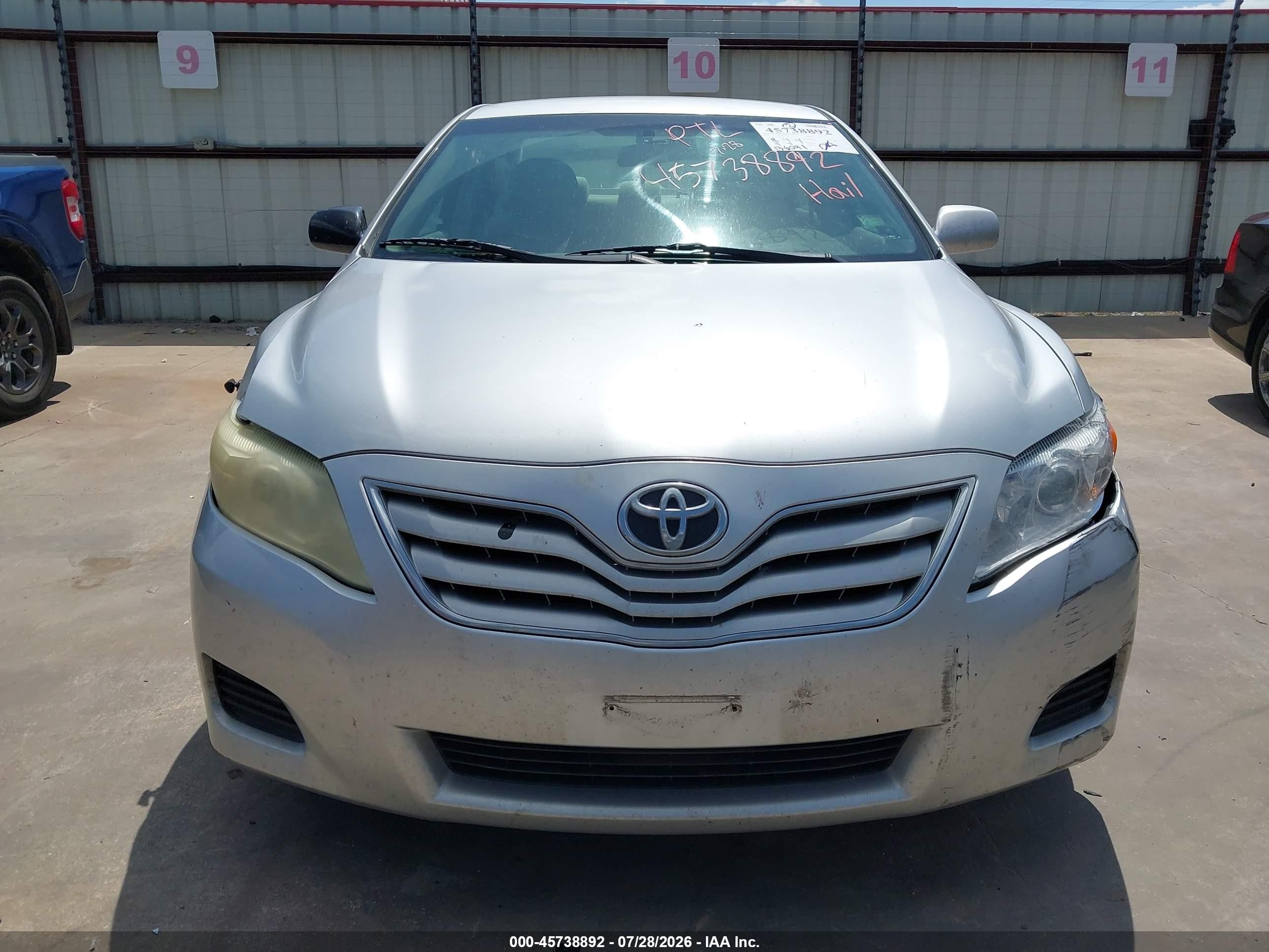 2011 Toyota Camry Le Silver vin: 4T1BF3EK5BU716743