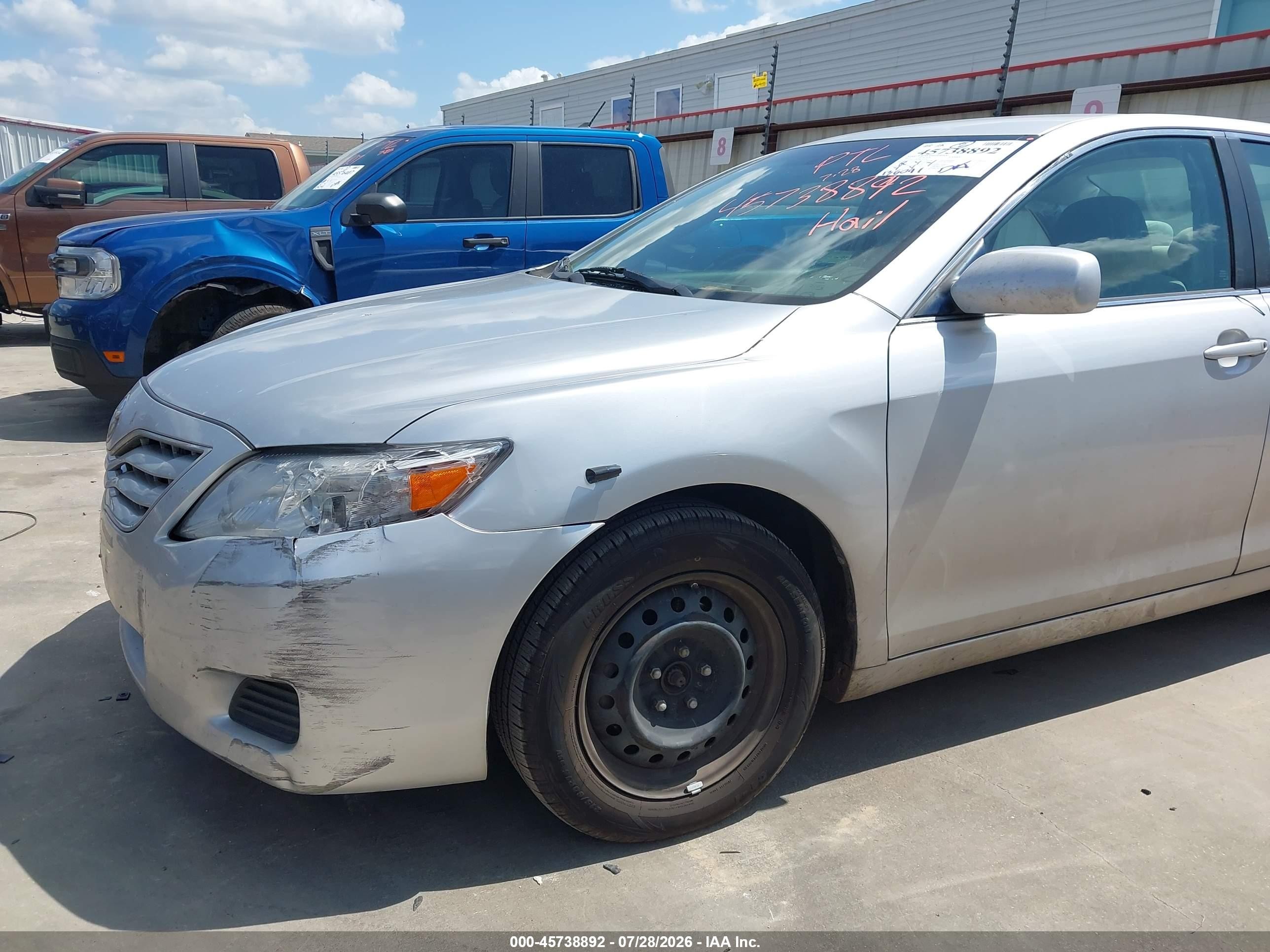 2011 Toyota Camry Le Silver vin: 4T1BF3EK5BU716743