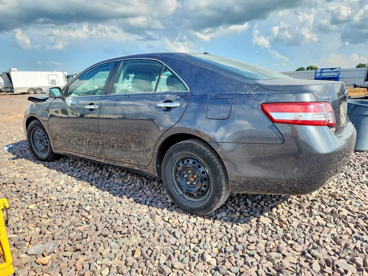 2011 Toyota Camry Le Gray vin: 4T1BF3EK5BU718914