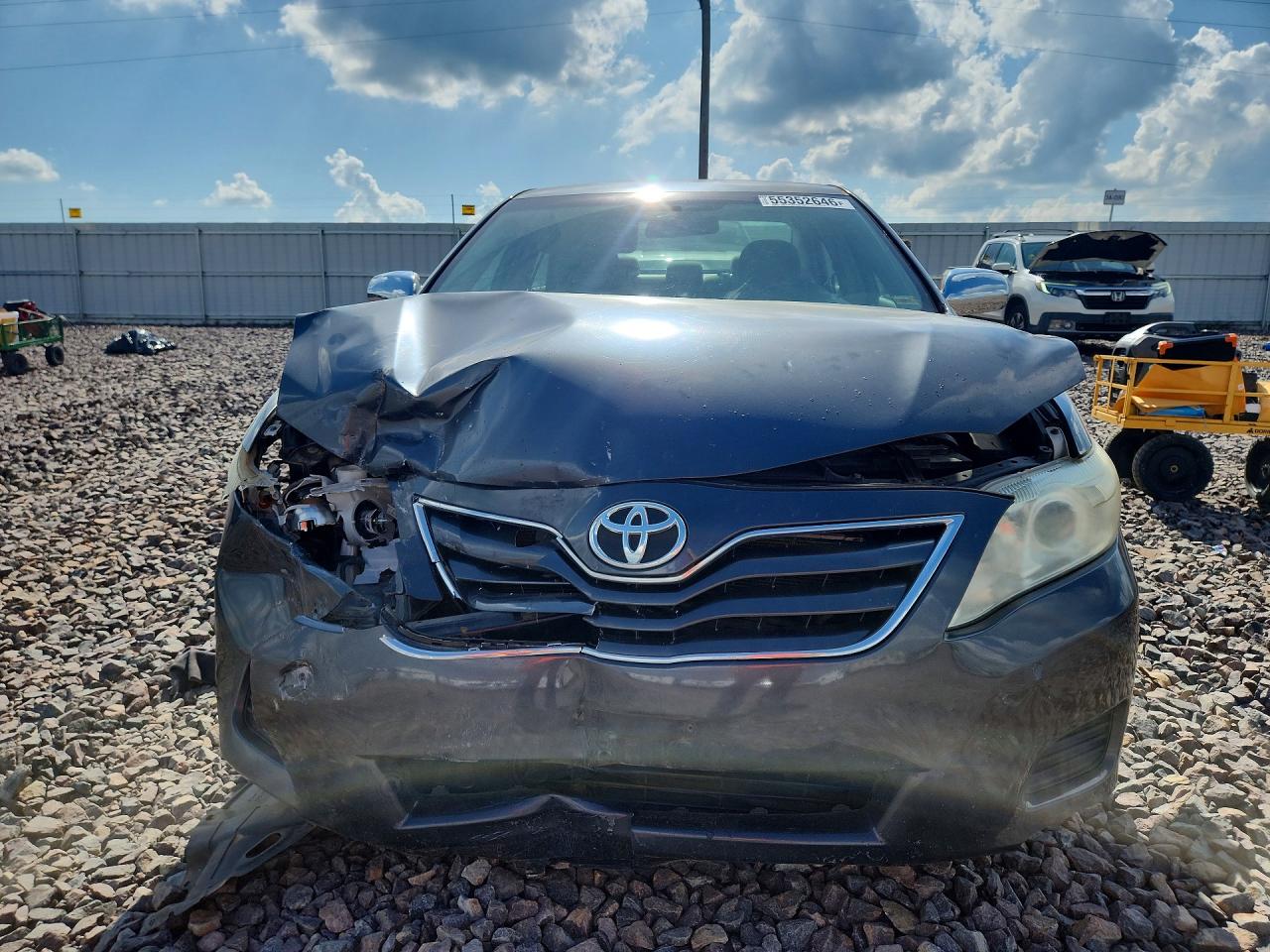 2011 Toyota Camry Le Gray vin: 4T1BF3EK5BU718914