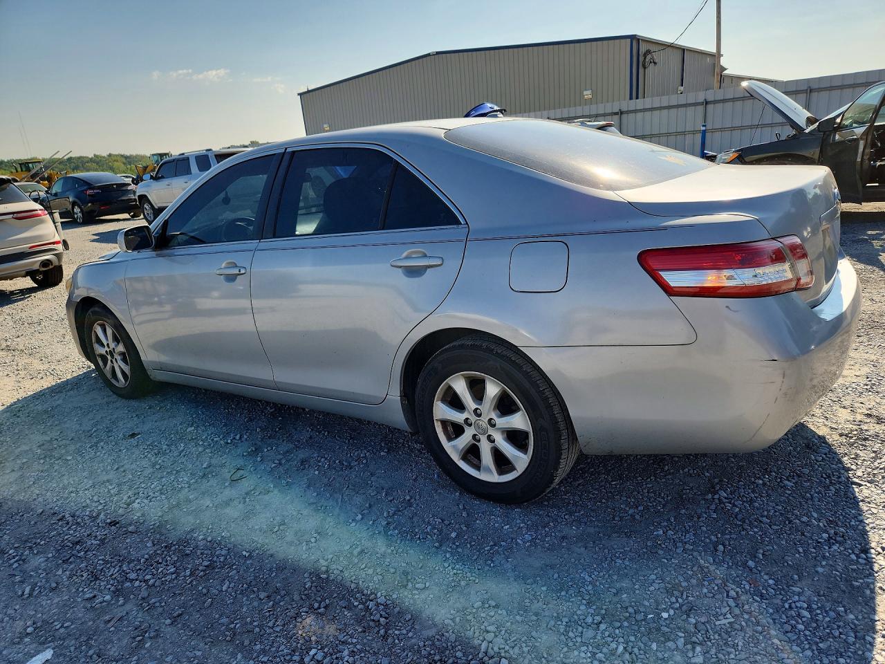 2011 Toyota Camry Le Silver vin: 4T1BF3EK5BU742386