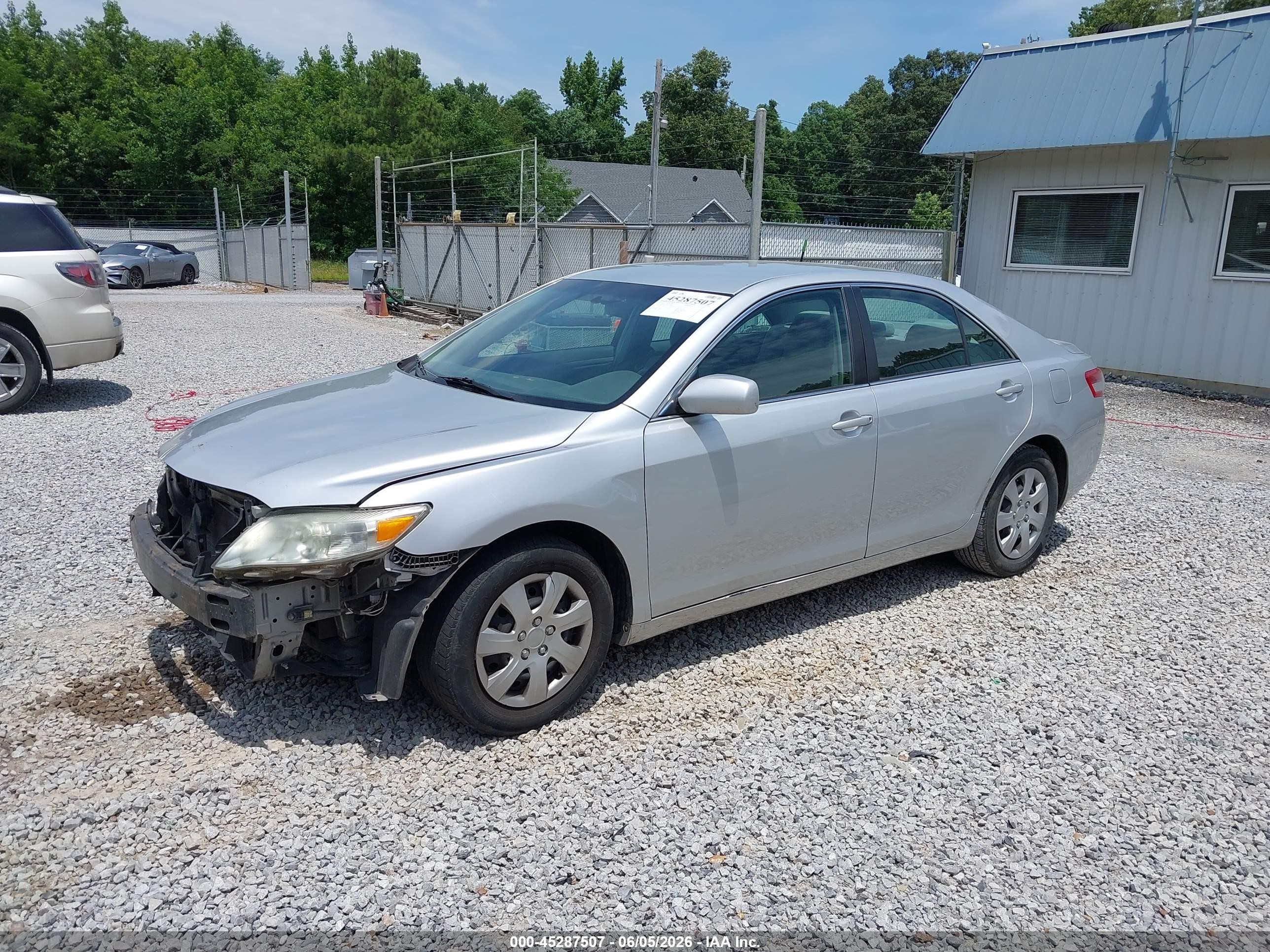 2011 Toyota Camry   Silver vin: 4T1BF3EK5BU753890