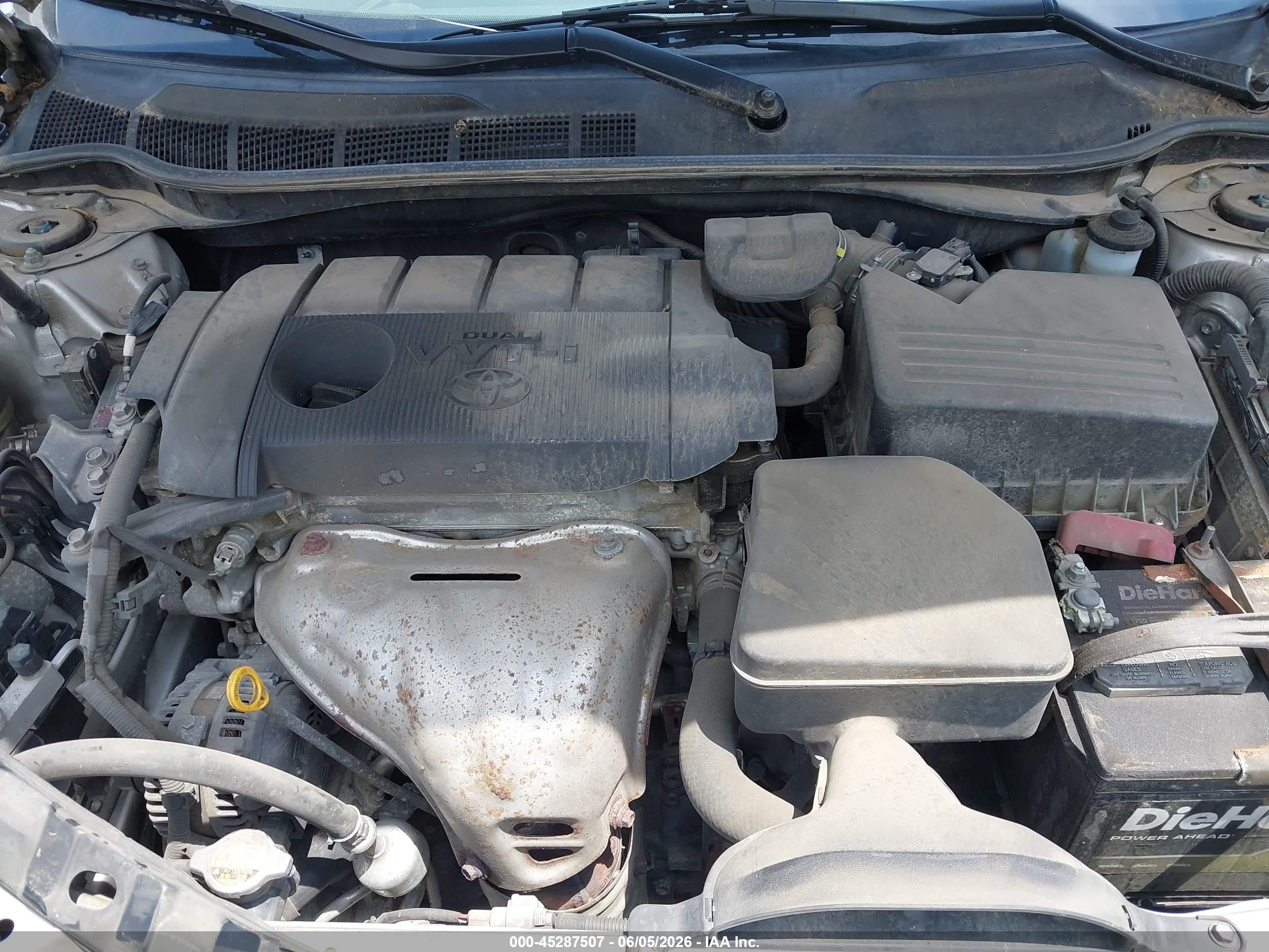 2011 Toyota Camry   Silver vin: 4T1BF3EK5BU753890