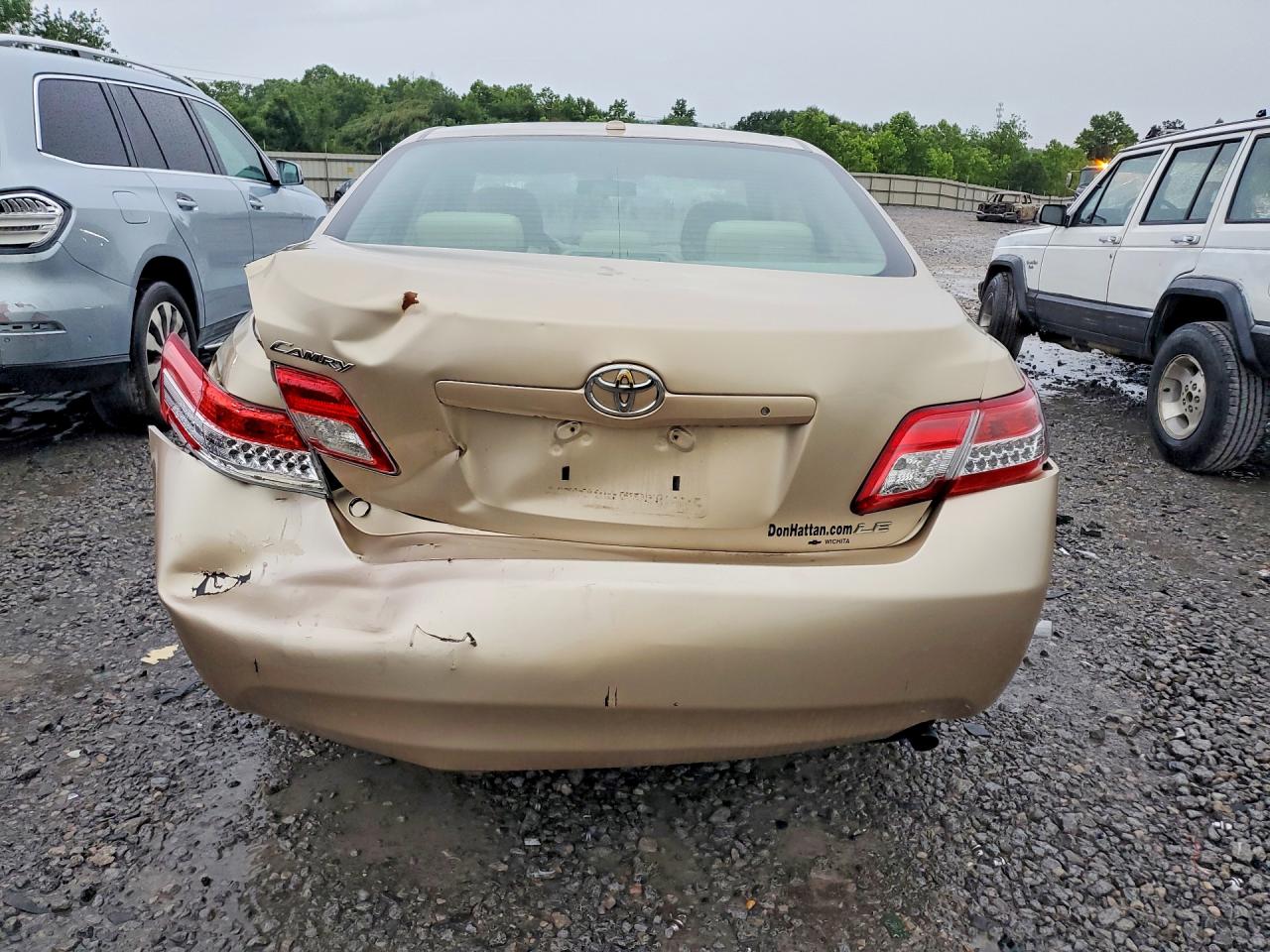 2011 Toyota Camry Le Tan vin: 4T1BF3EK5BU768048