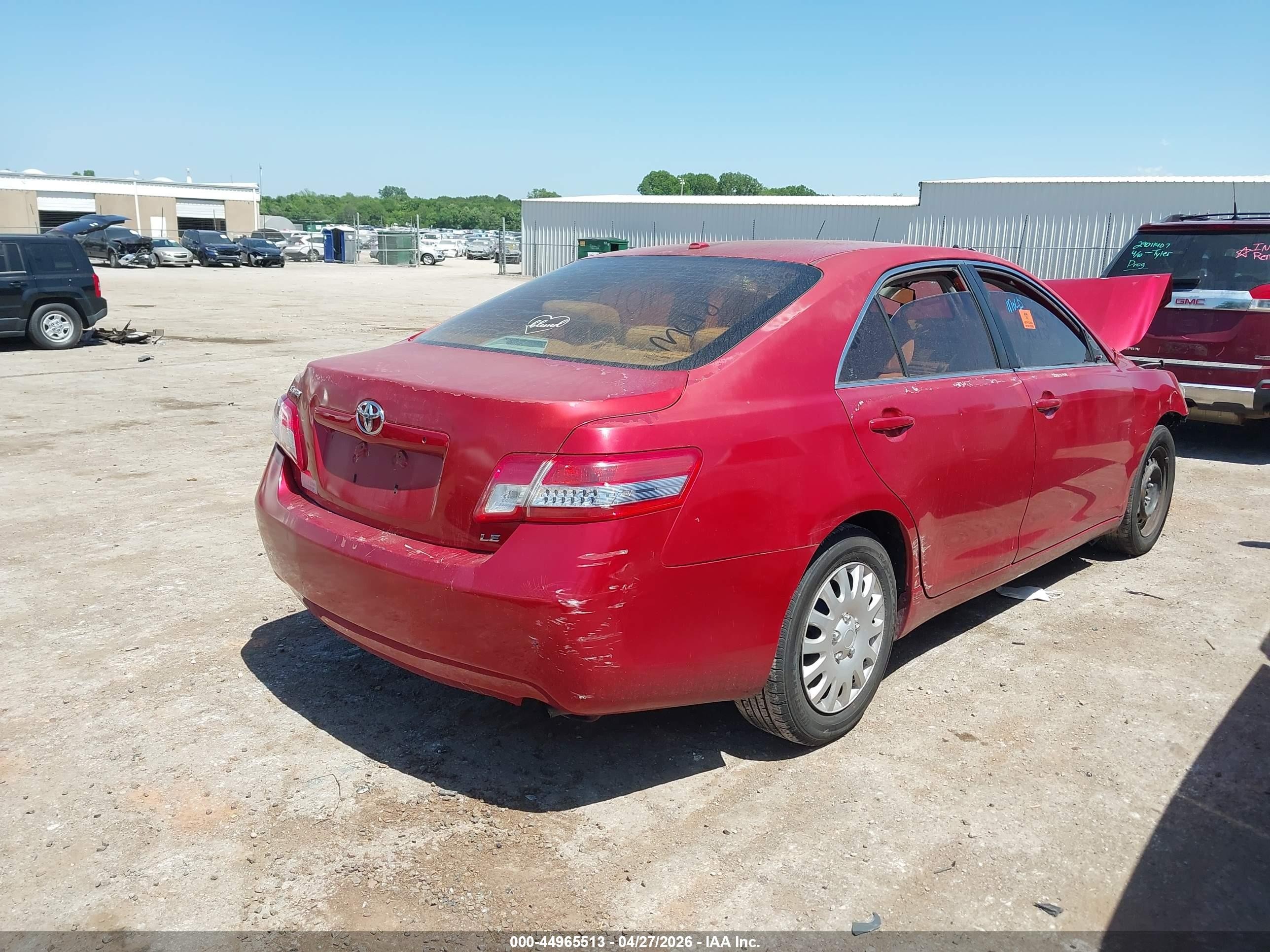 2010 Toyota Camry Le Red vin: 4T1BF3EK6AU028023