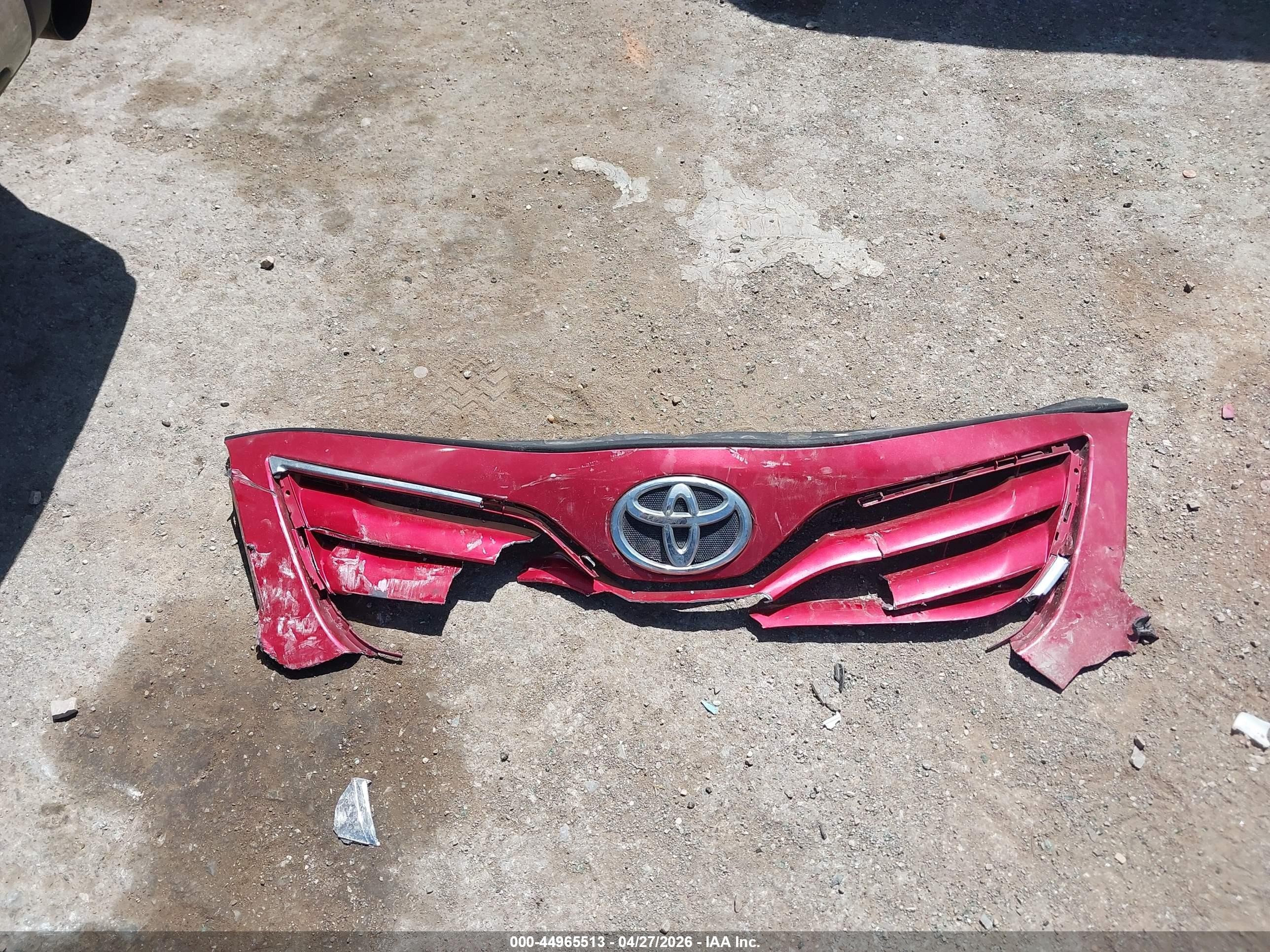2010 Toyota Camry Le Red vin: 4T1BF3EK6AU028023