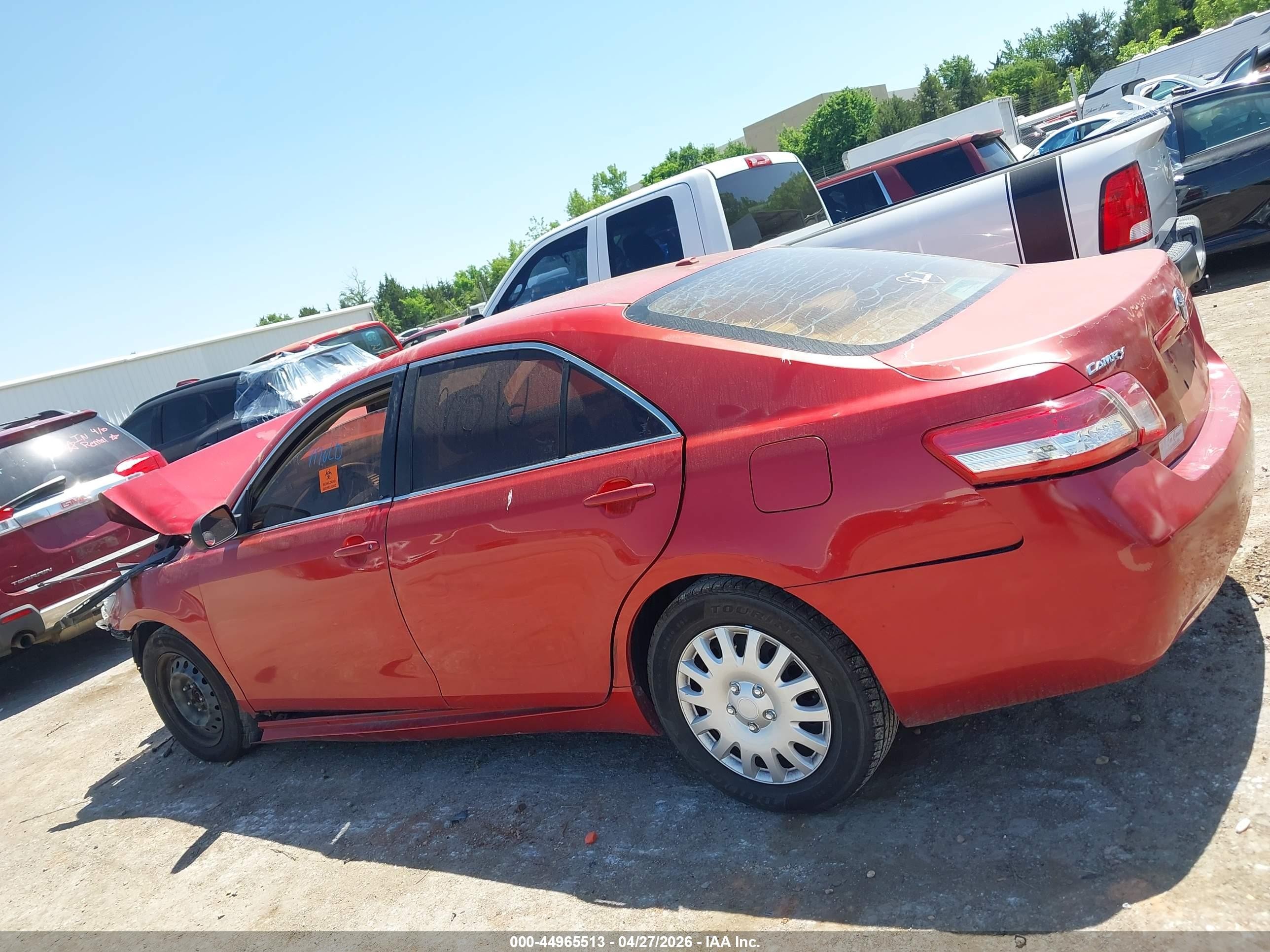 2010 Toyota Camry Le Red vin: 4T1BF3EK6AU028023