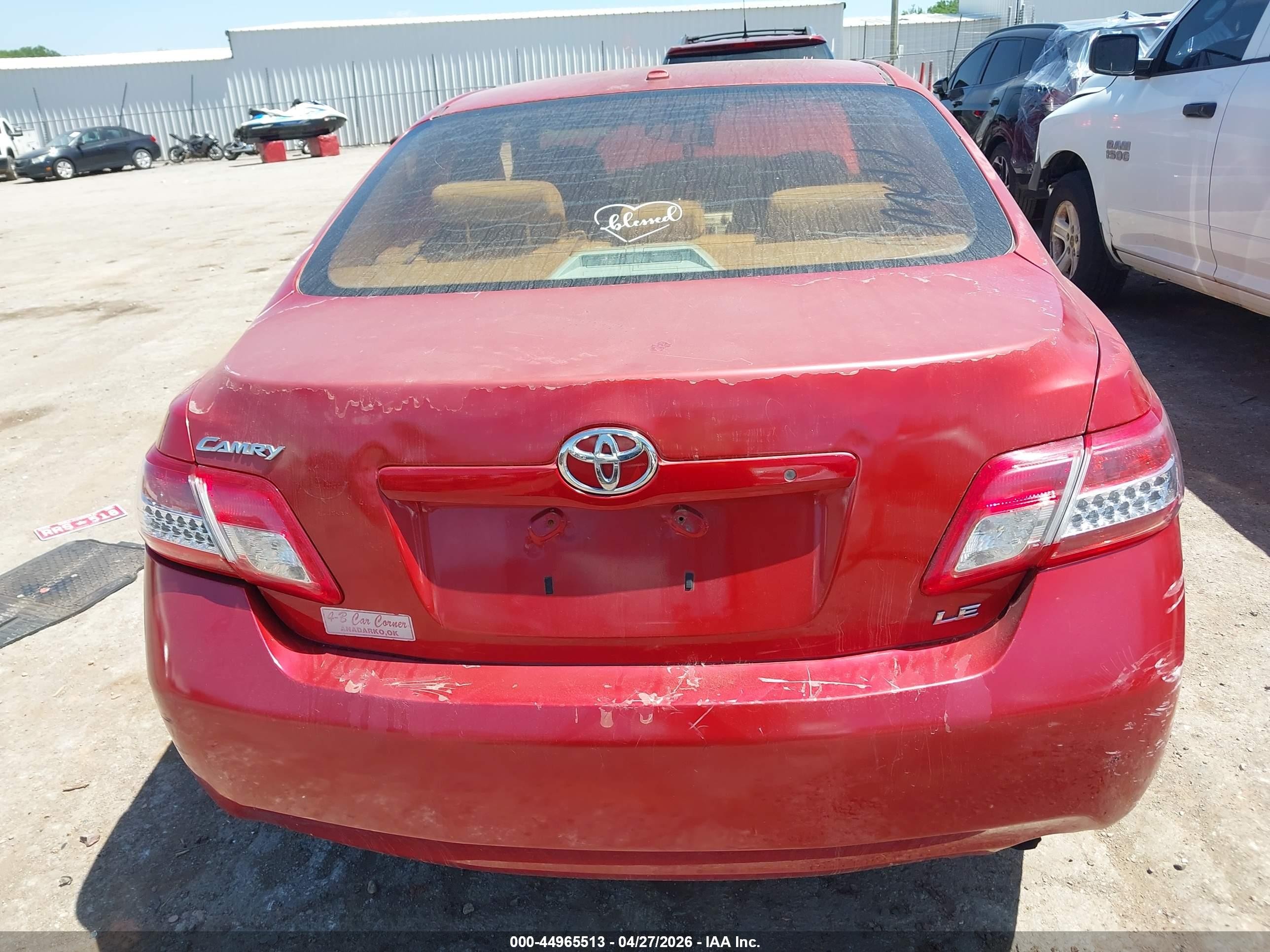 2010 Toyota Camry Le Red vin: 4T1BF3EK6AU028023