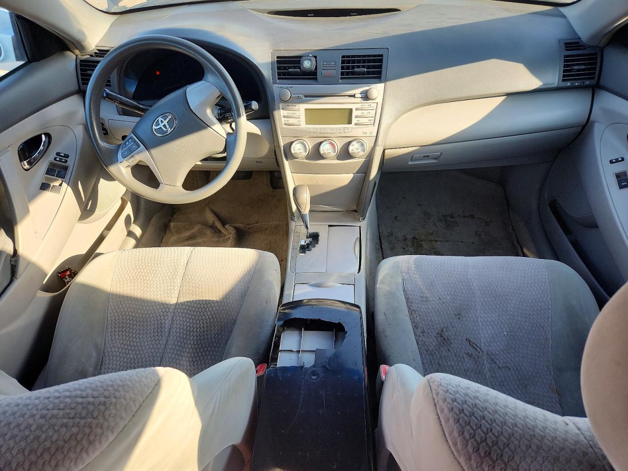 2010 Toyota Camry Le Gray vin: 4T1BF3EK6AU042245