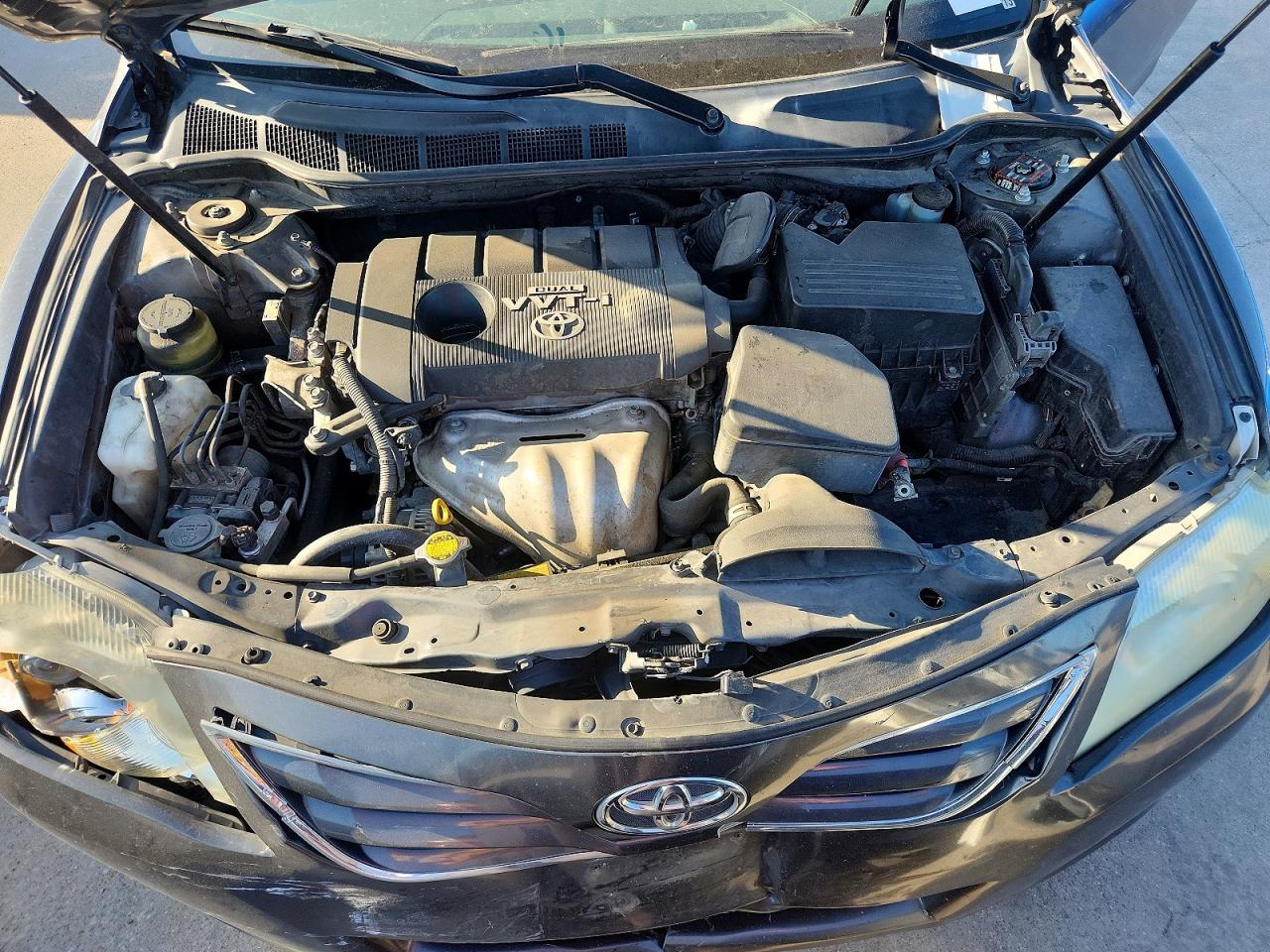 2010 Toyota Camry Le Gray vin: 4T1BF3EK6AU042245