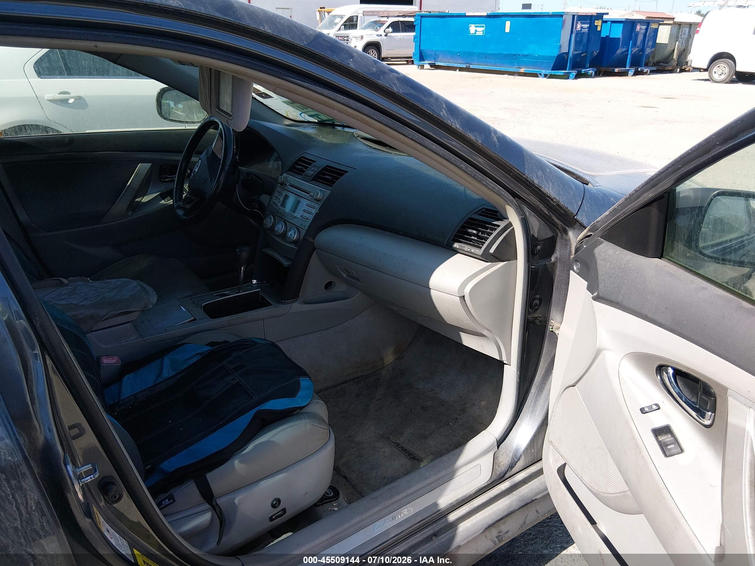 2010 Toyota Camry Se Gray vin: 4T1BF3EK6AU042780