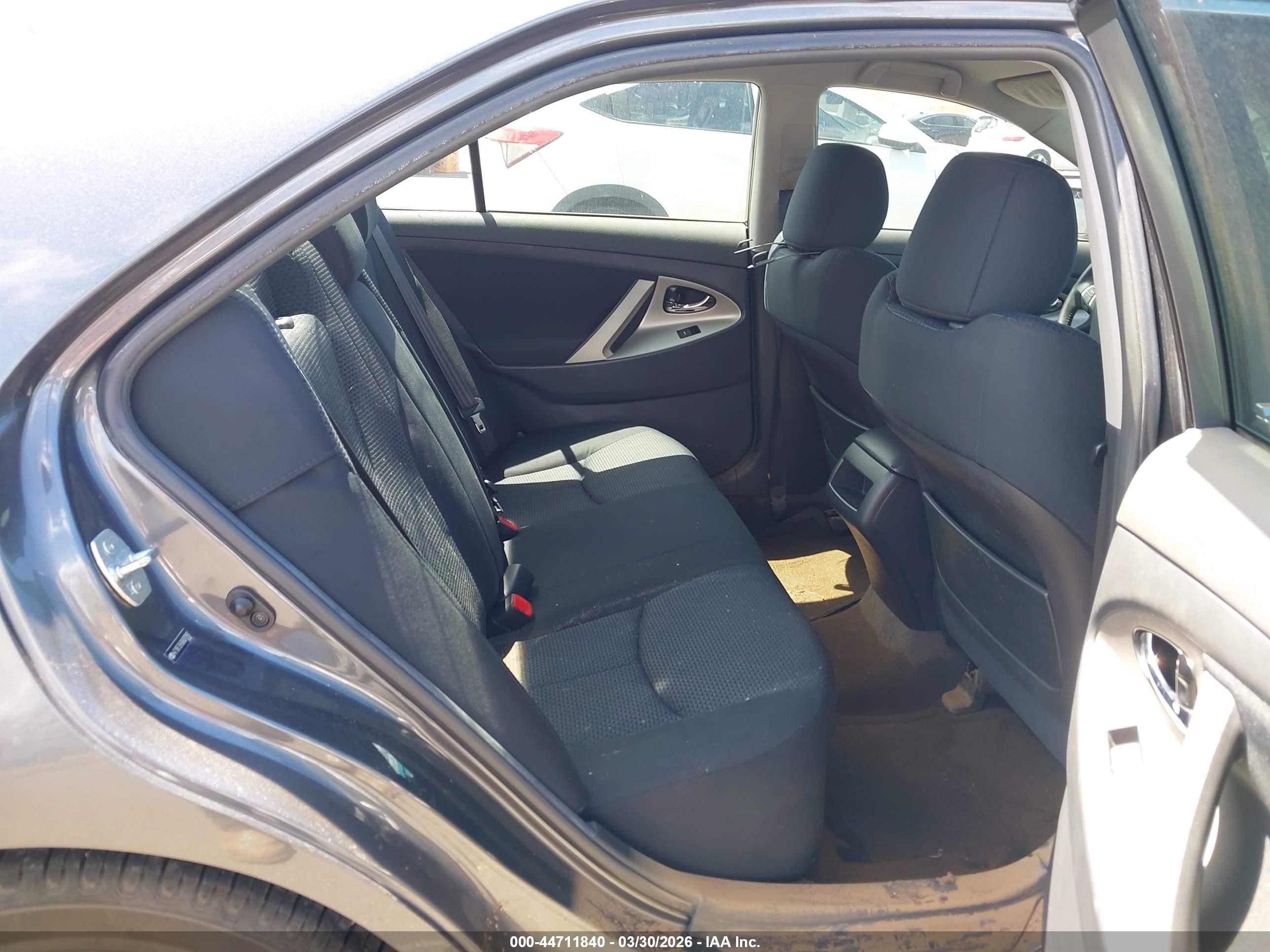 2010 Toyota Camry Se Gray vin: 4T1BF3EK6AU070997