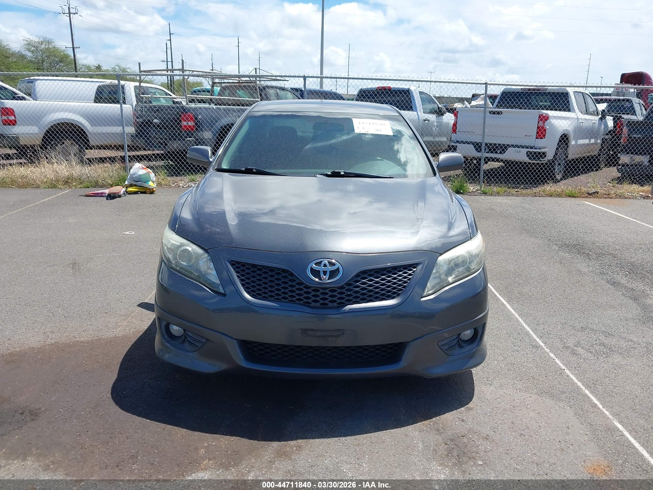 2010 Toyota Camry Se Gray vin: 4T1BF3EK6AU070997
