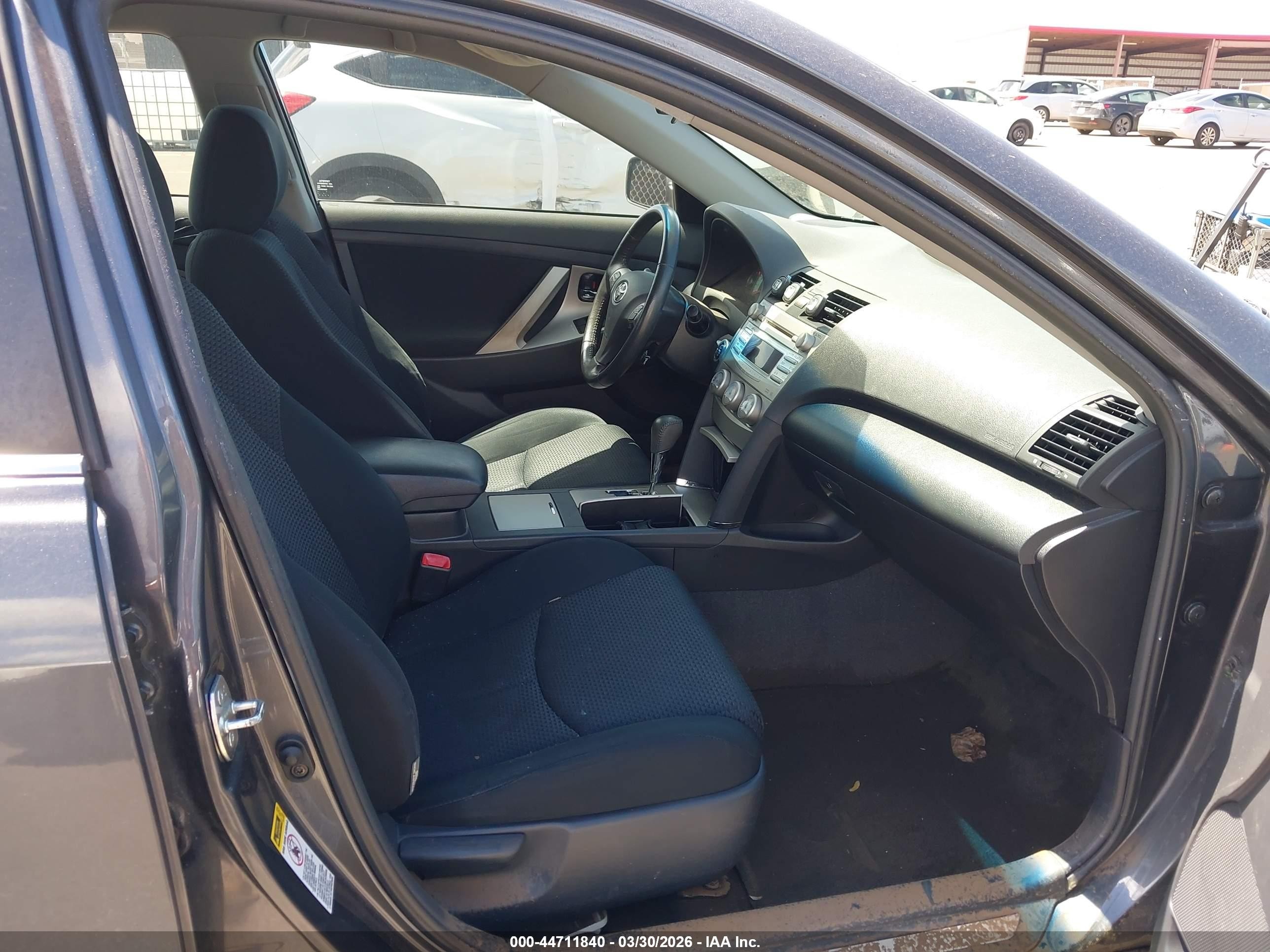 2010 Toyota Camry Se Gray vin: 4T1BF3EK6AU070997