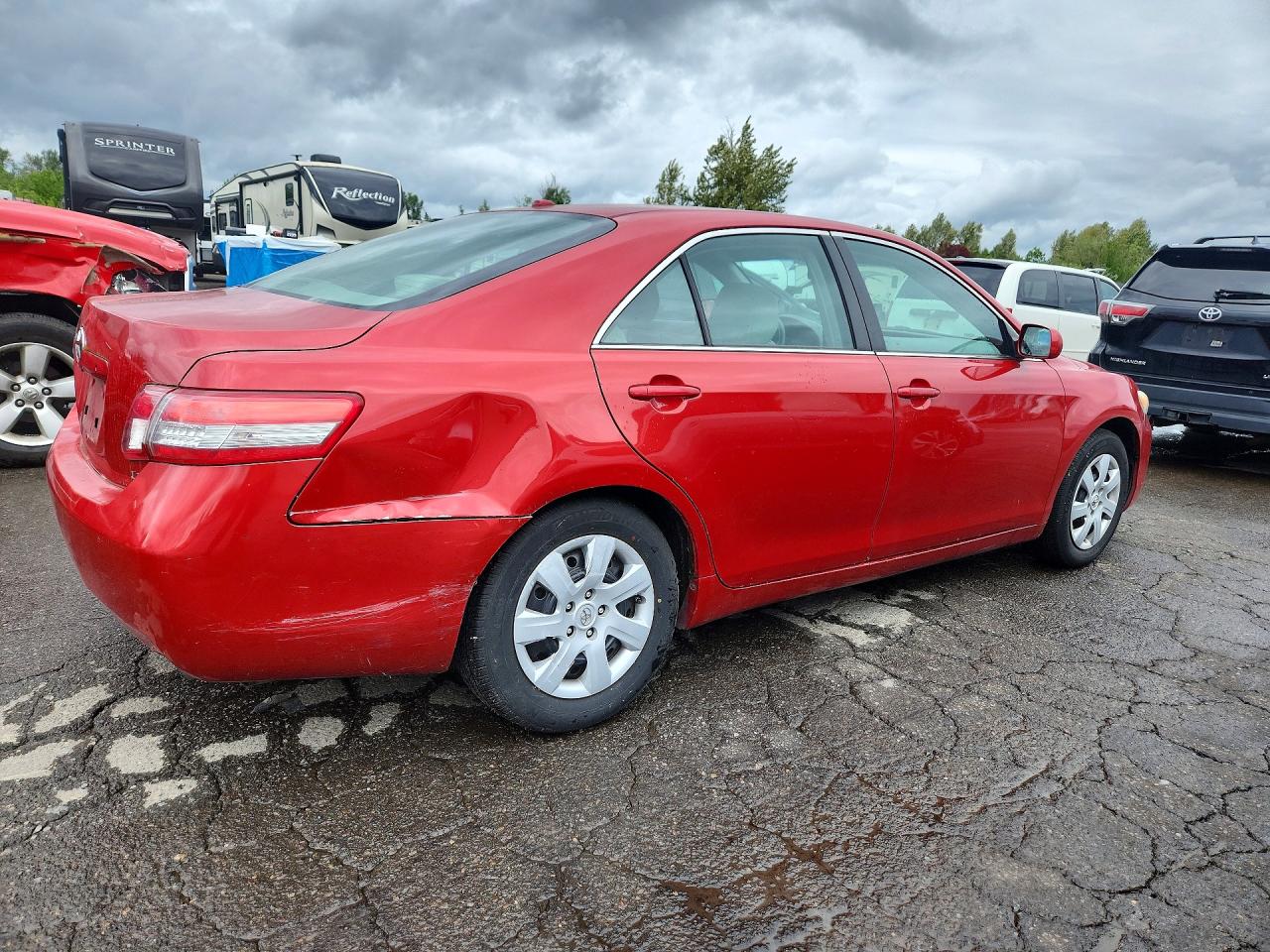 2010 Toyota Camry Le Red vin: 4T1BF3EK6AU080994