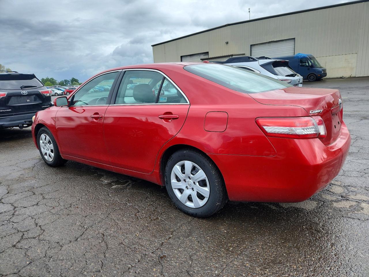 2010 Toyota Camry Le Red vin: 4T1BF3EK6AU080994