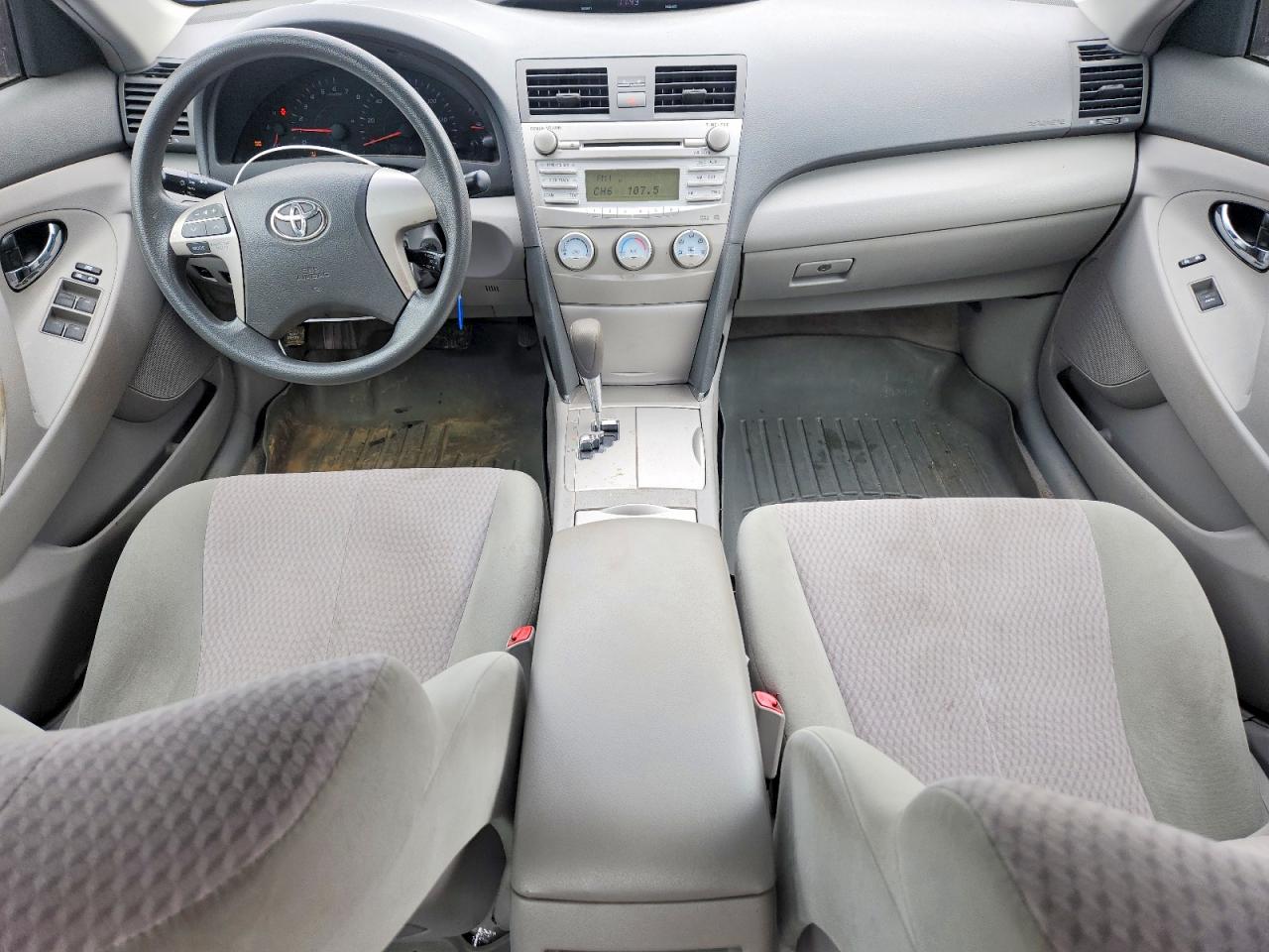 2010 Toyota Camry Le Red vin: 4T1BF3EK6AU080994