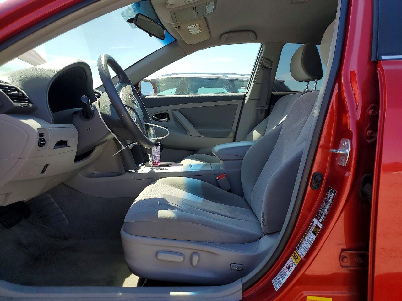 2010 Toyota Camry Le Red vin: 4T1BF3EK6AU090053