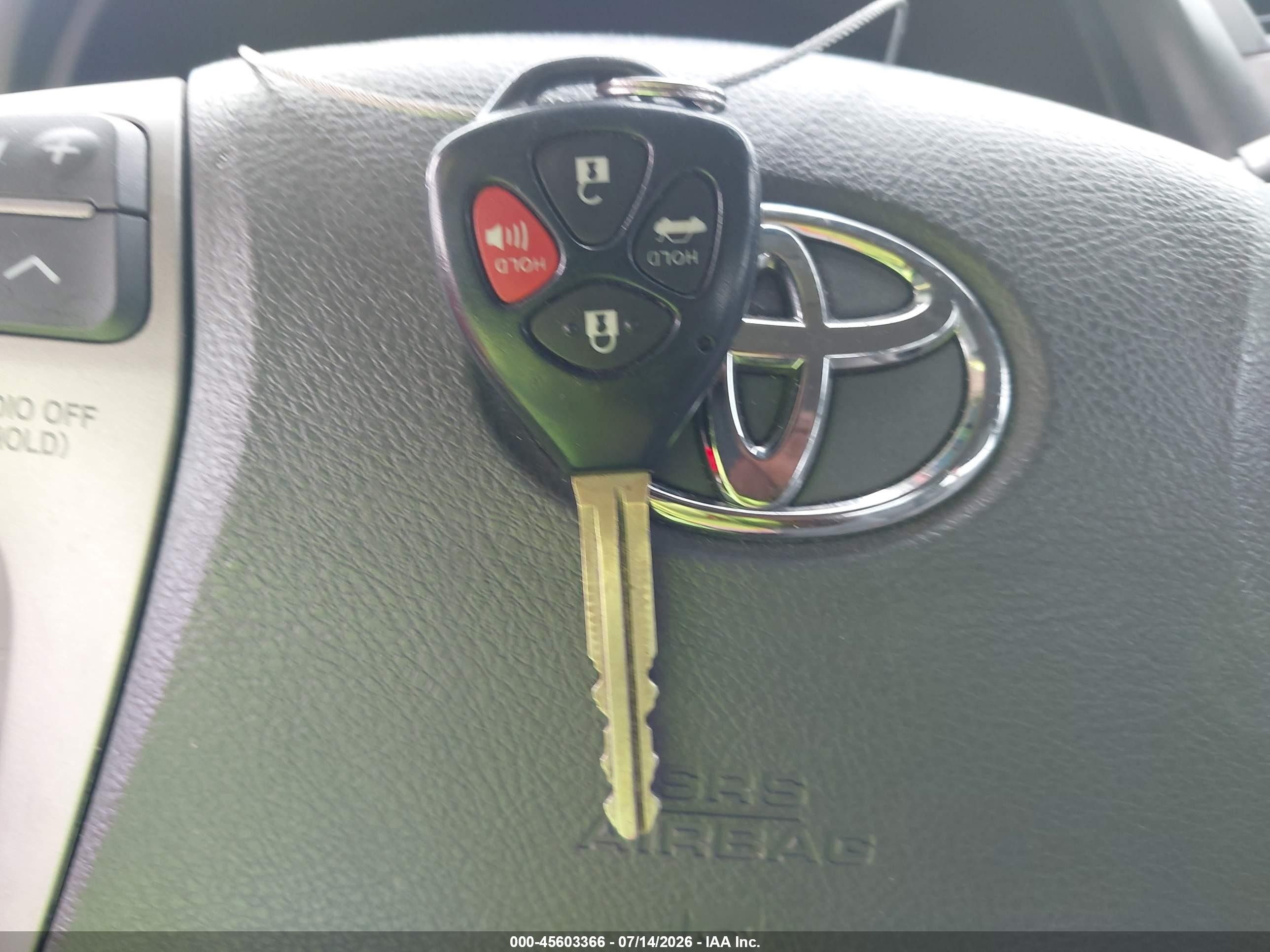 2010 Toyota Camry Le Gray vin: 4T1BF3EK6AU098881
