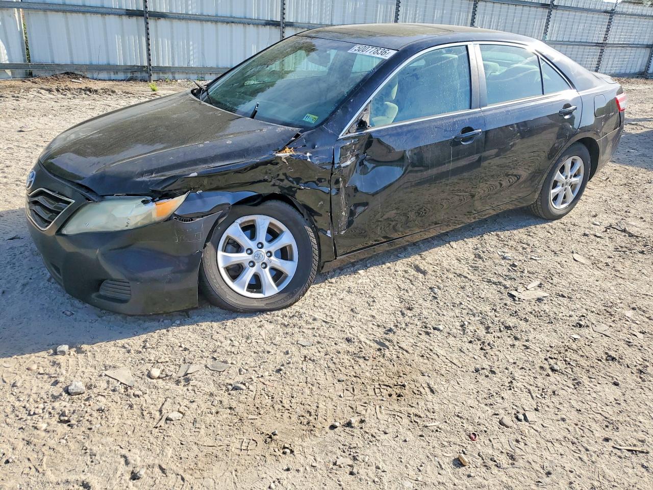 2010 Toyota Camry Le Black vin: 4T1BF3EK6AU102251