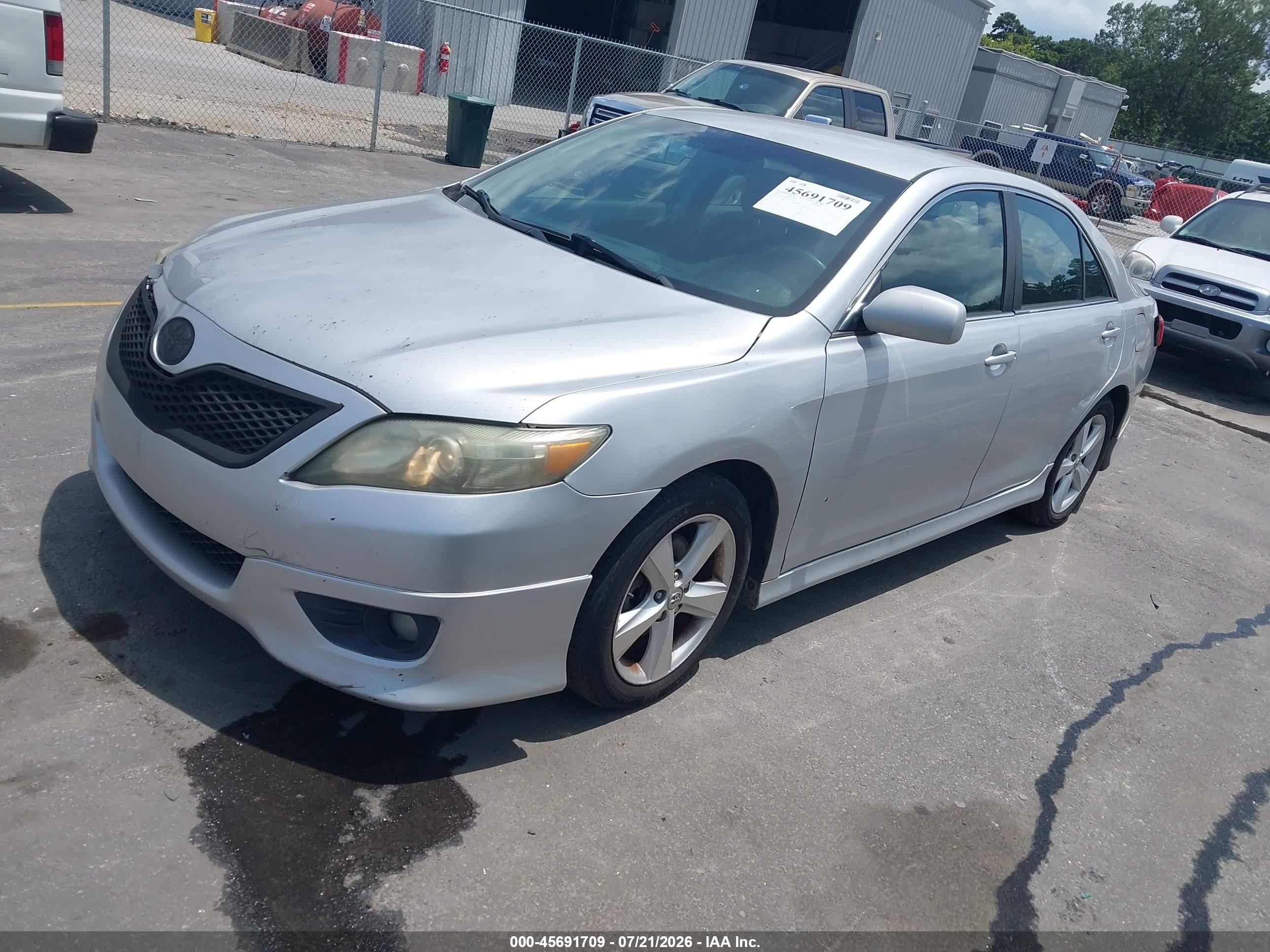 2010 Toyota Camry Se Silver vin: 4T1BF3EK6AU503167