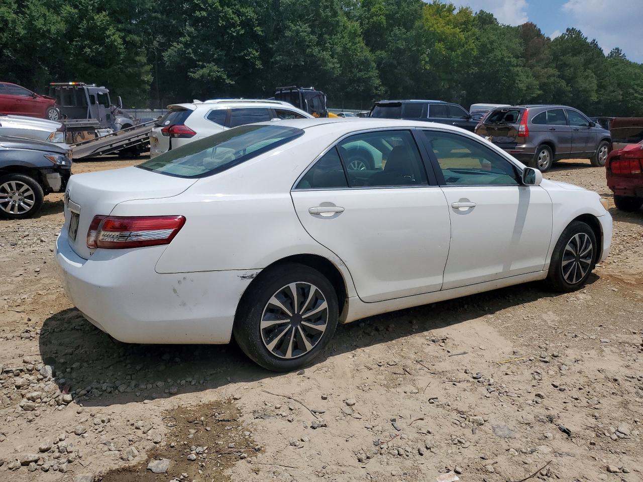 2010 Toyota Camry Le White vin: 4T1BF3EK6AU520793