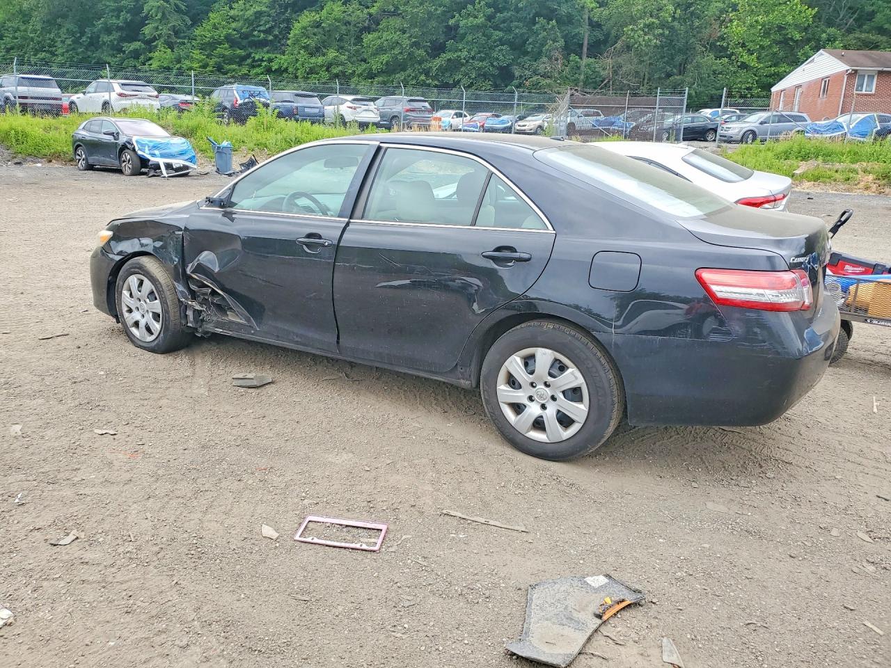 2010 Toyota Camry Le Black vin: 4T1BF3EK6AU542227