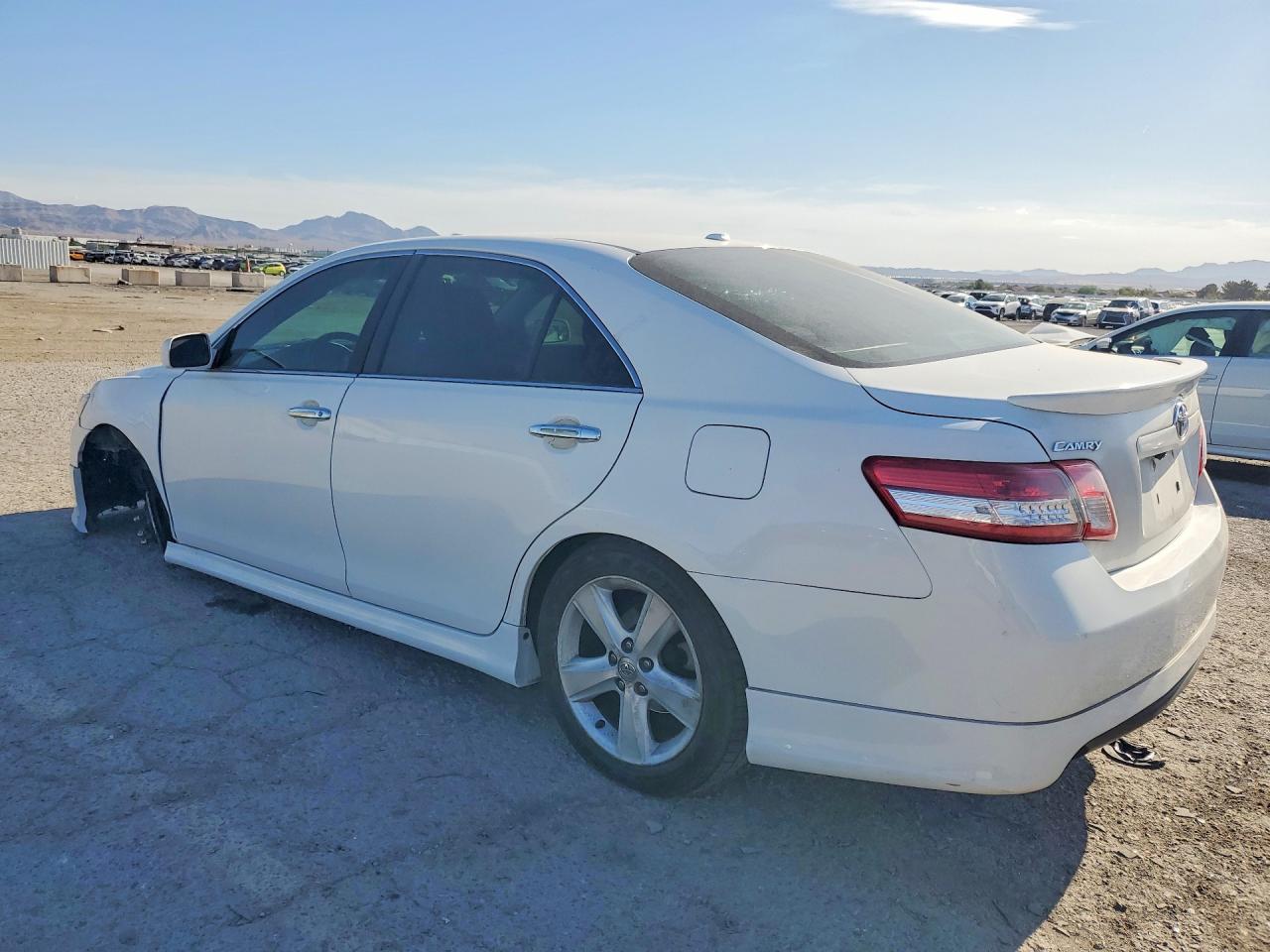 2010 Toyota Camry Se White vin: 4T1BF3EK6AU560355
